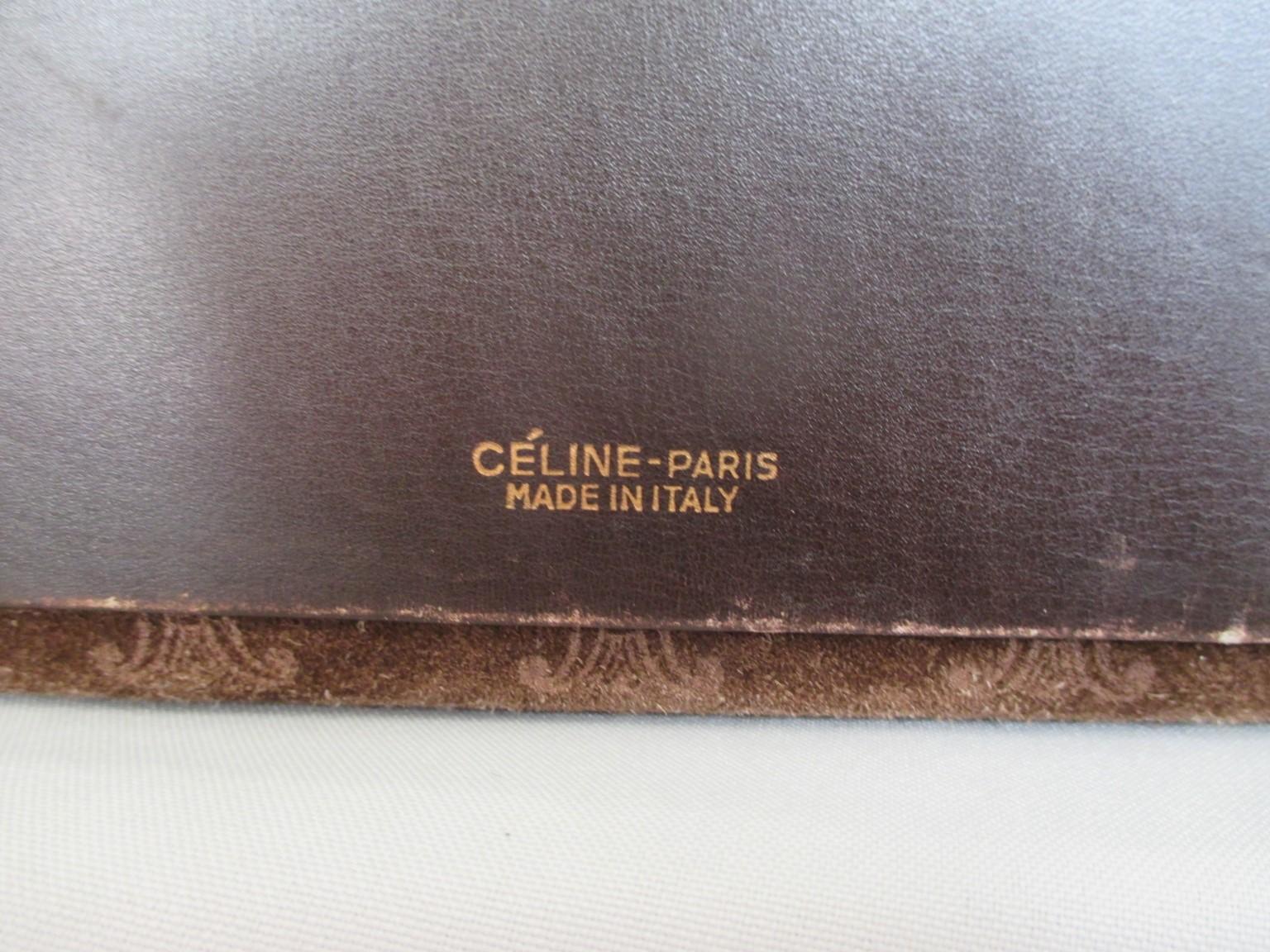 Celine Vintage Macadam Wildleder-Kosmetikkoffer, 1970er Jahre im Zustand „Gut“ im Angebot in Amsterdam, NL