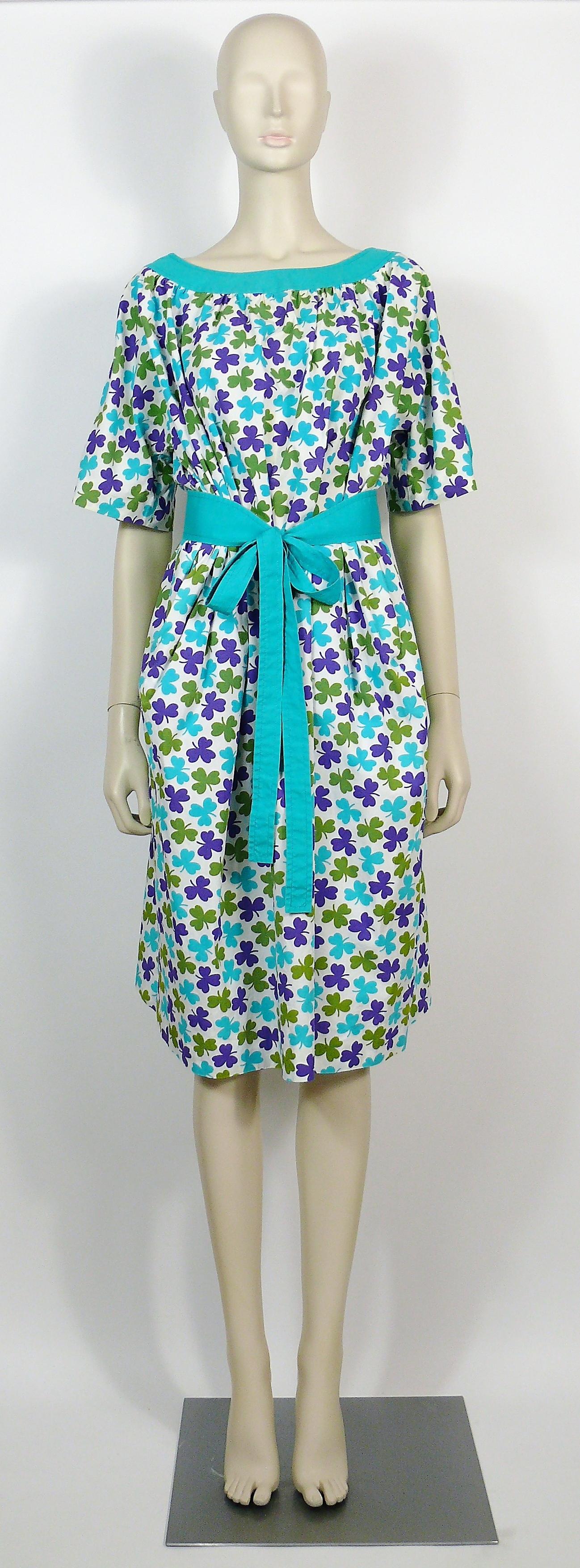 Céline Vintage Shamrock Print Cotton Tie-Belt Day Dress In condizioni buone in vendita a Nice, FR