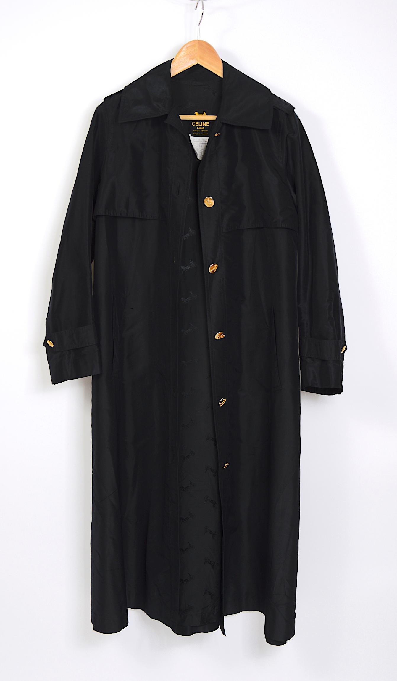 Celine Vintage-Mantel aus schwarzem Seidentaft mit goldenen Knöpfen und schwarzem Saum (Schwarz) im Angebot
