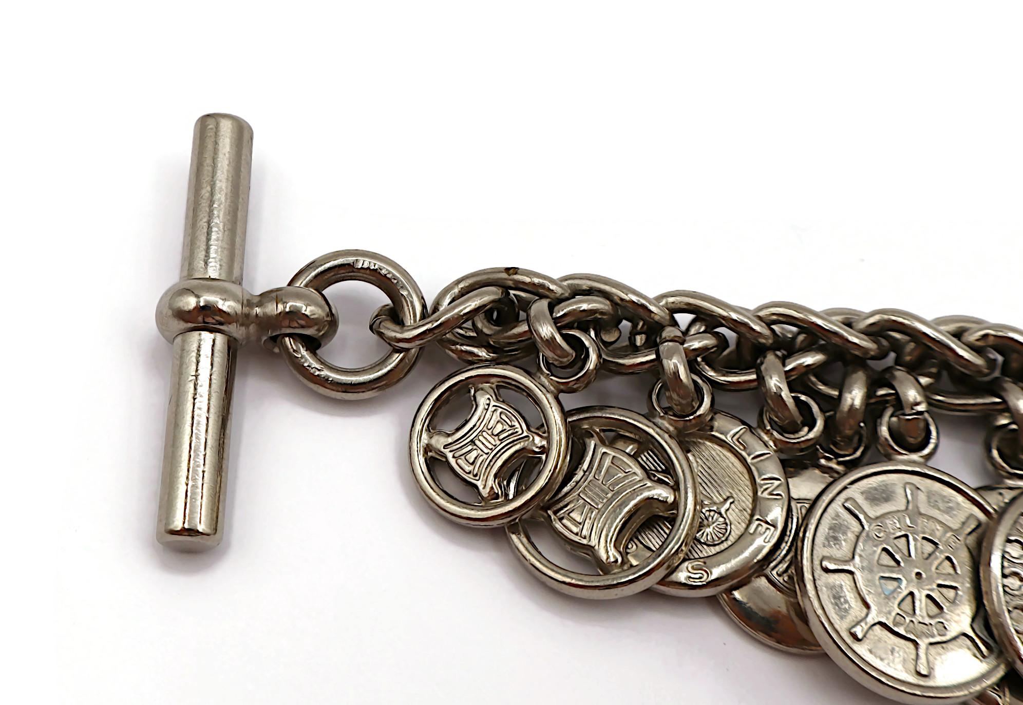Donna CELINE Bracciale vintage con medaglione di monete in tonalità argento con charm a catena A Link in vendita