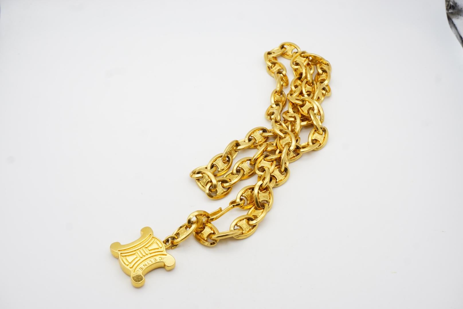 Celine Vintage Unisex Triumph Pendant Iconic Logo Chain Interlock Belt Necklace For Sale 11