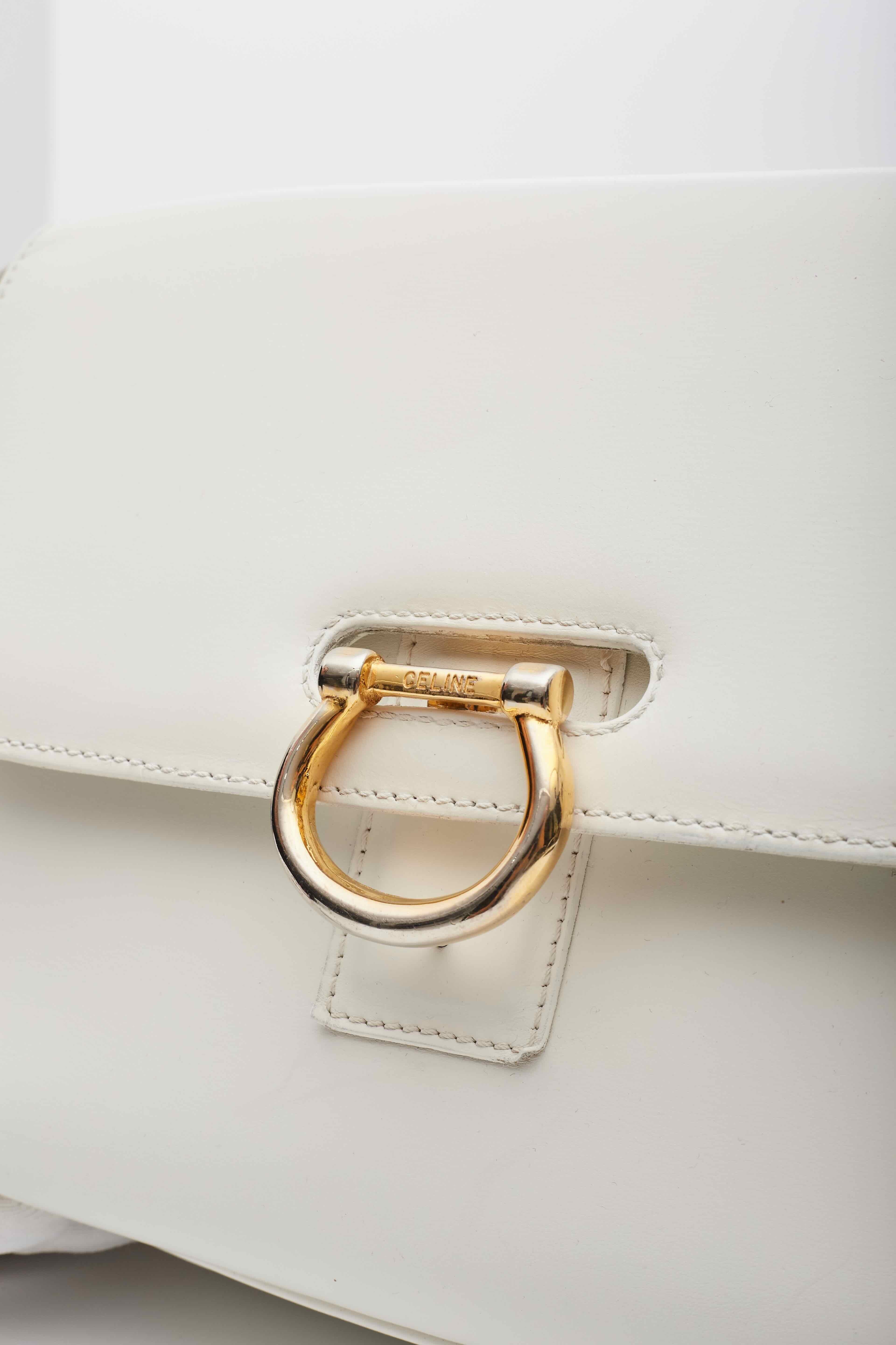 Celine Vintage White Leather Shoulder Bag For Sale 2