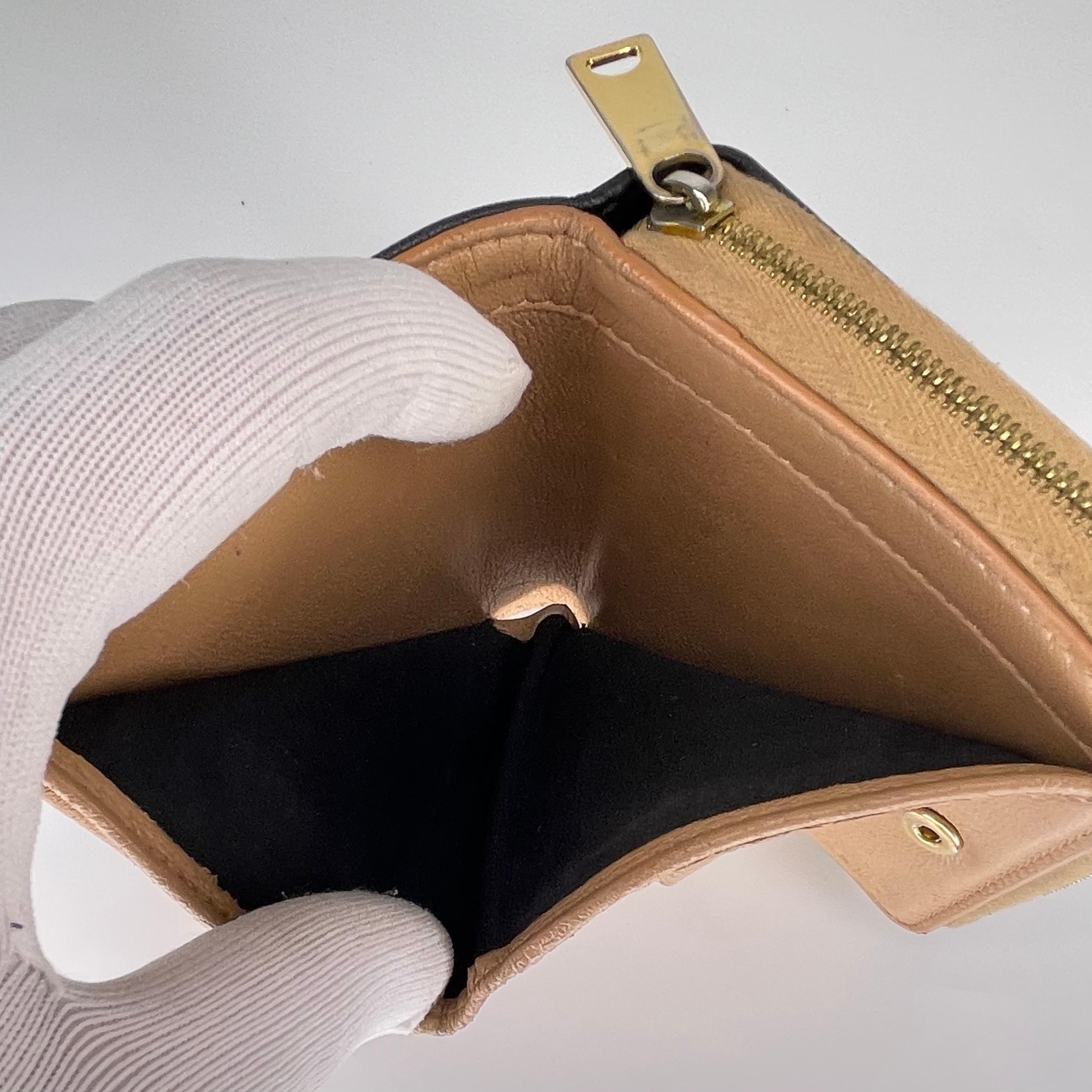 Celine Vintage Zip um Beige Leder kompakte Brieftasche im Angebot 6