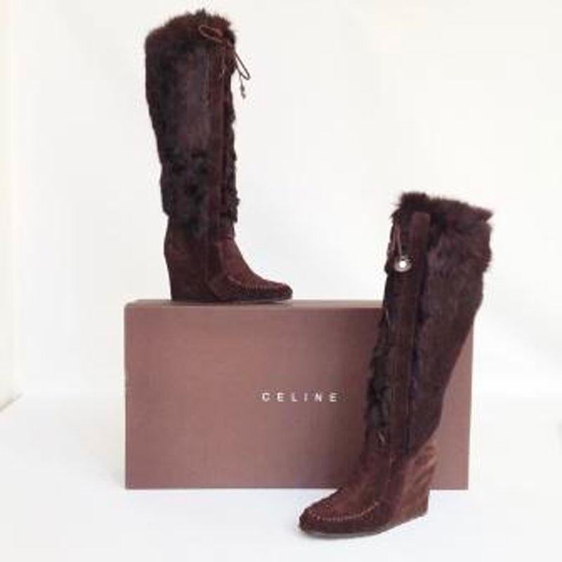 Black CELINE Wedge Boots in Brown Suede and Fur Size 36 For Sale