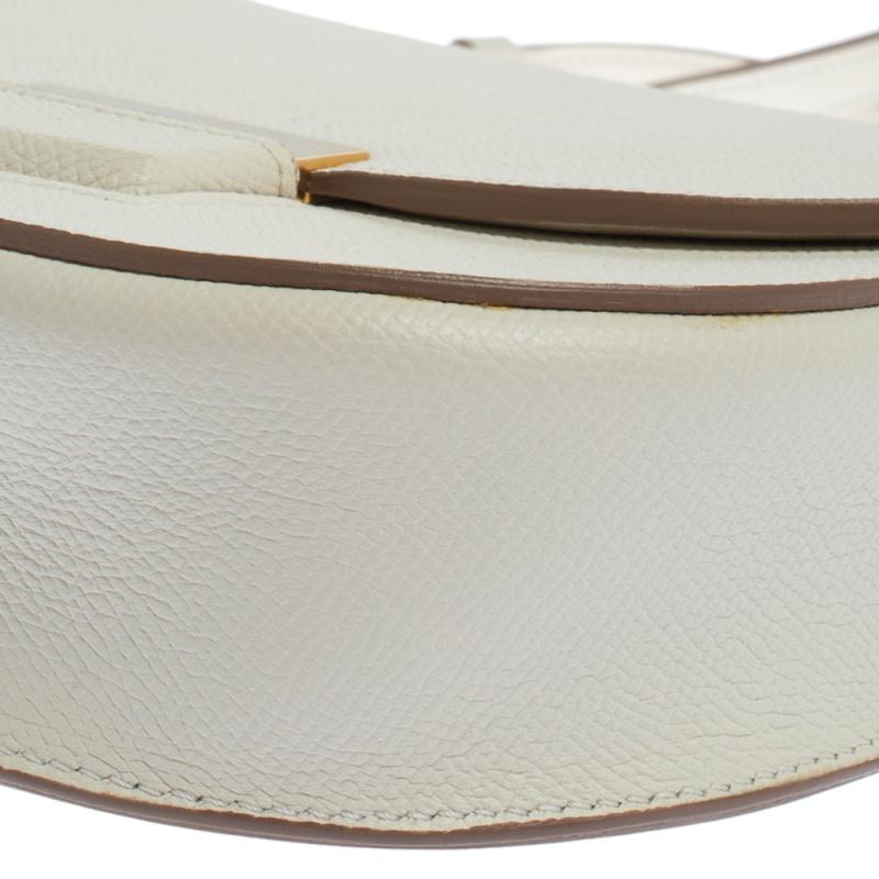 Celine White Leather Small Trotteur Crossbody Bag In New Condition In Dubai, Al Qouz 2