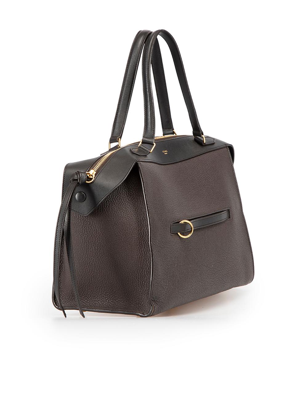 CONDITION is Very good. Minimal wear to bag is evident. Minimal wear to the rear and front-right corner with faint scuff marks, and a small dent to the trim at the front-left. The zip at lining is also missing the end stop on this used Céline