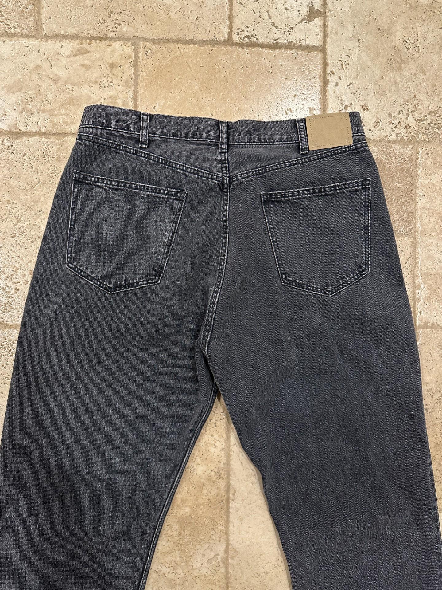 Celine x Hedi Charcoal Gray Wash Welsey Denim Jeans For Sale 5