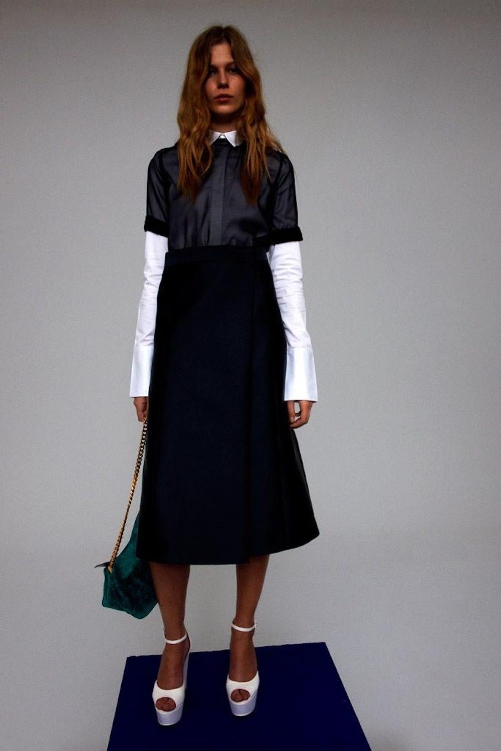 Celine x Phoebe Philo Resort 2012 Suede Hobo Gourmette Bag Gold Chain Strap en vente 10