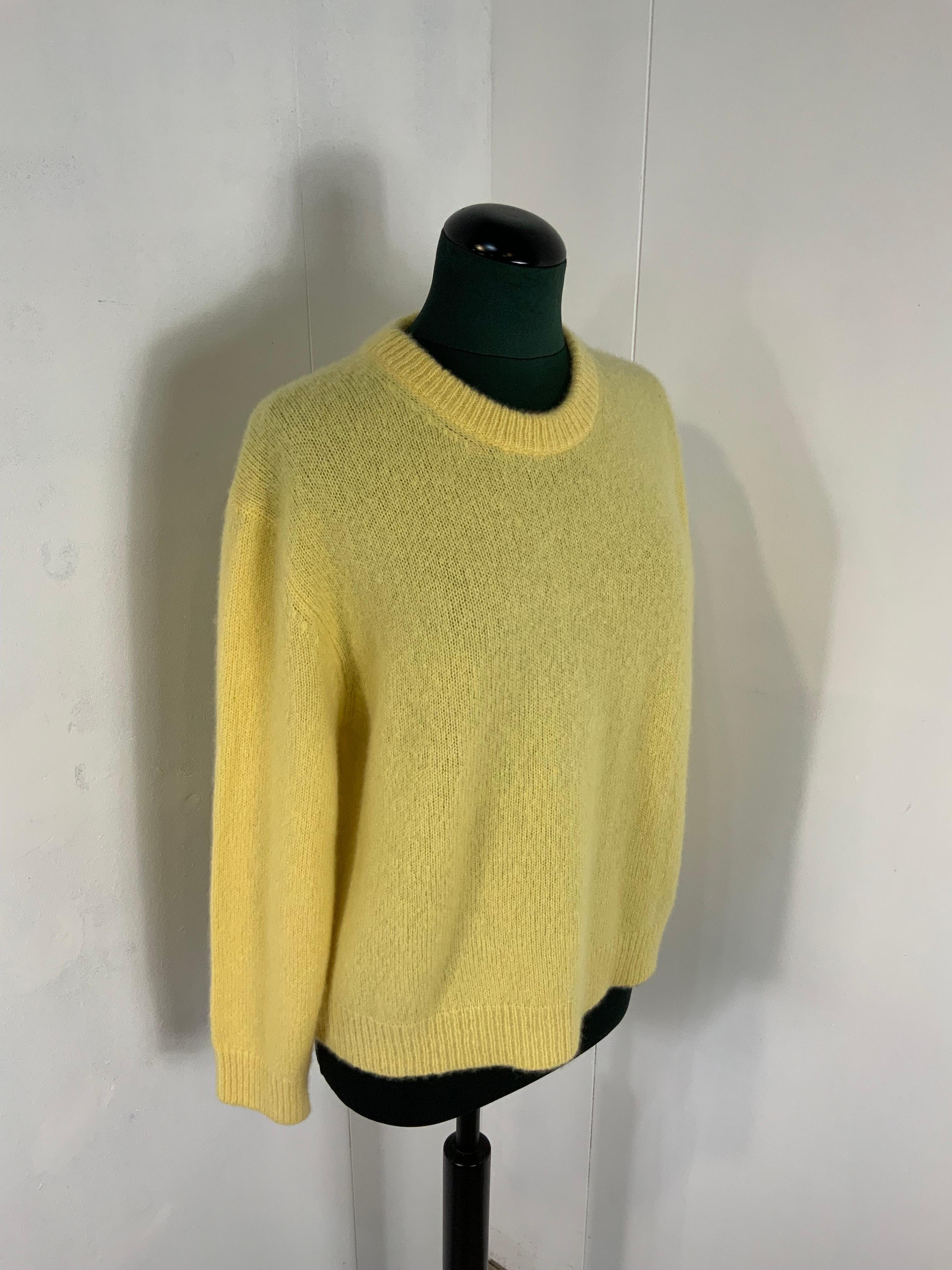 Celine yellow knitwear In Excellent Condition In Carnate, IT