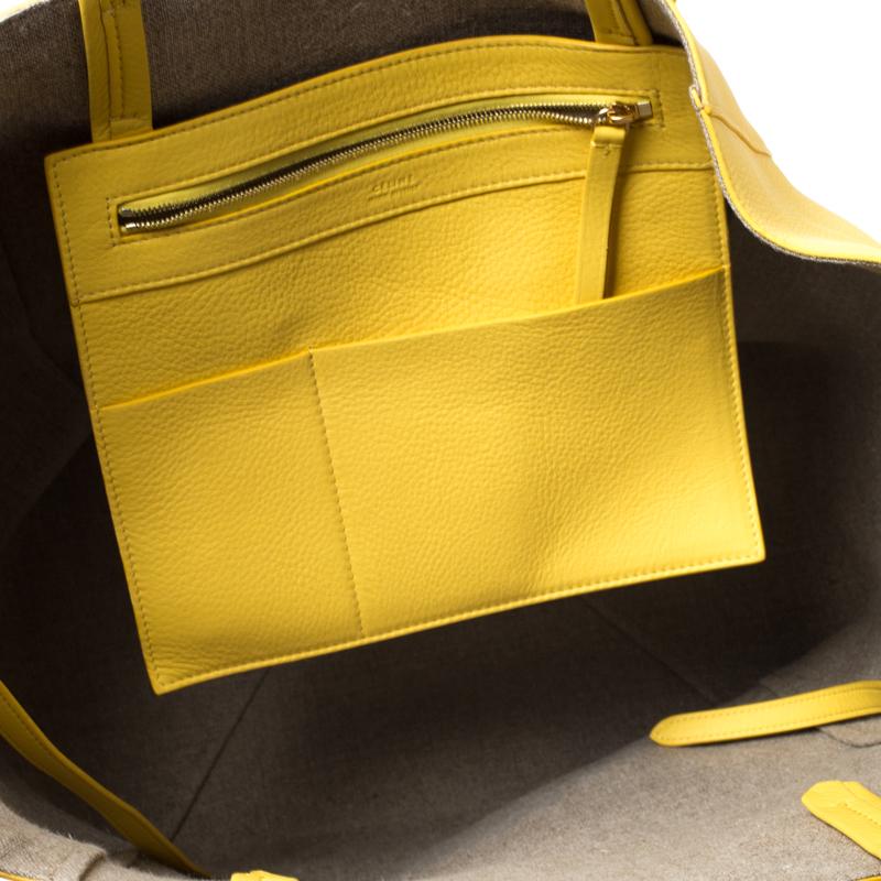 Celine Yellow Leather Medium Cabas Phantom Shopper Tote In New Condition In Dubai, Al Qouz 2