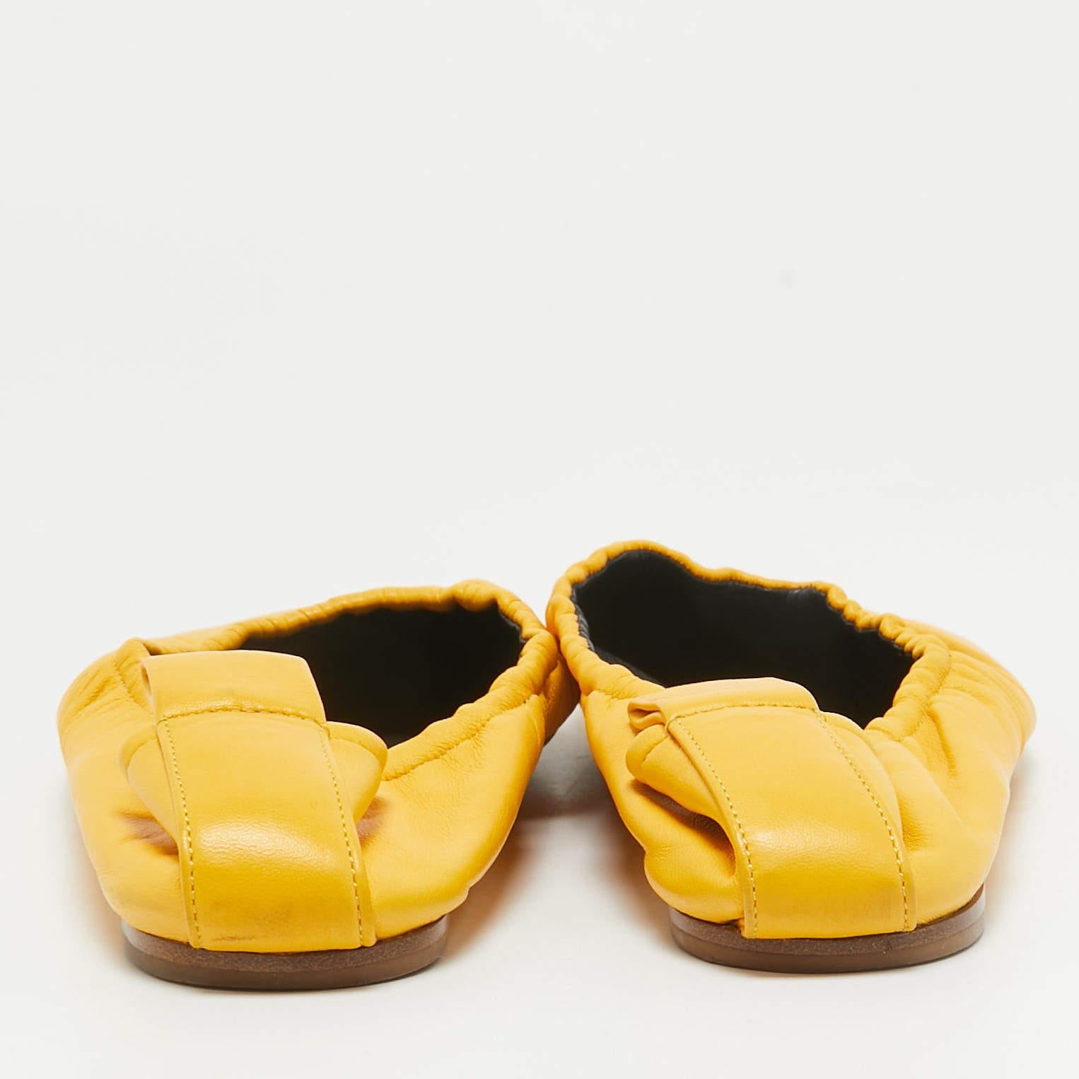 Celine Yellow Leather Scrunch Ballet Flats Size 38 For Sale 1