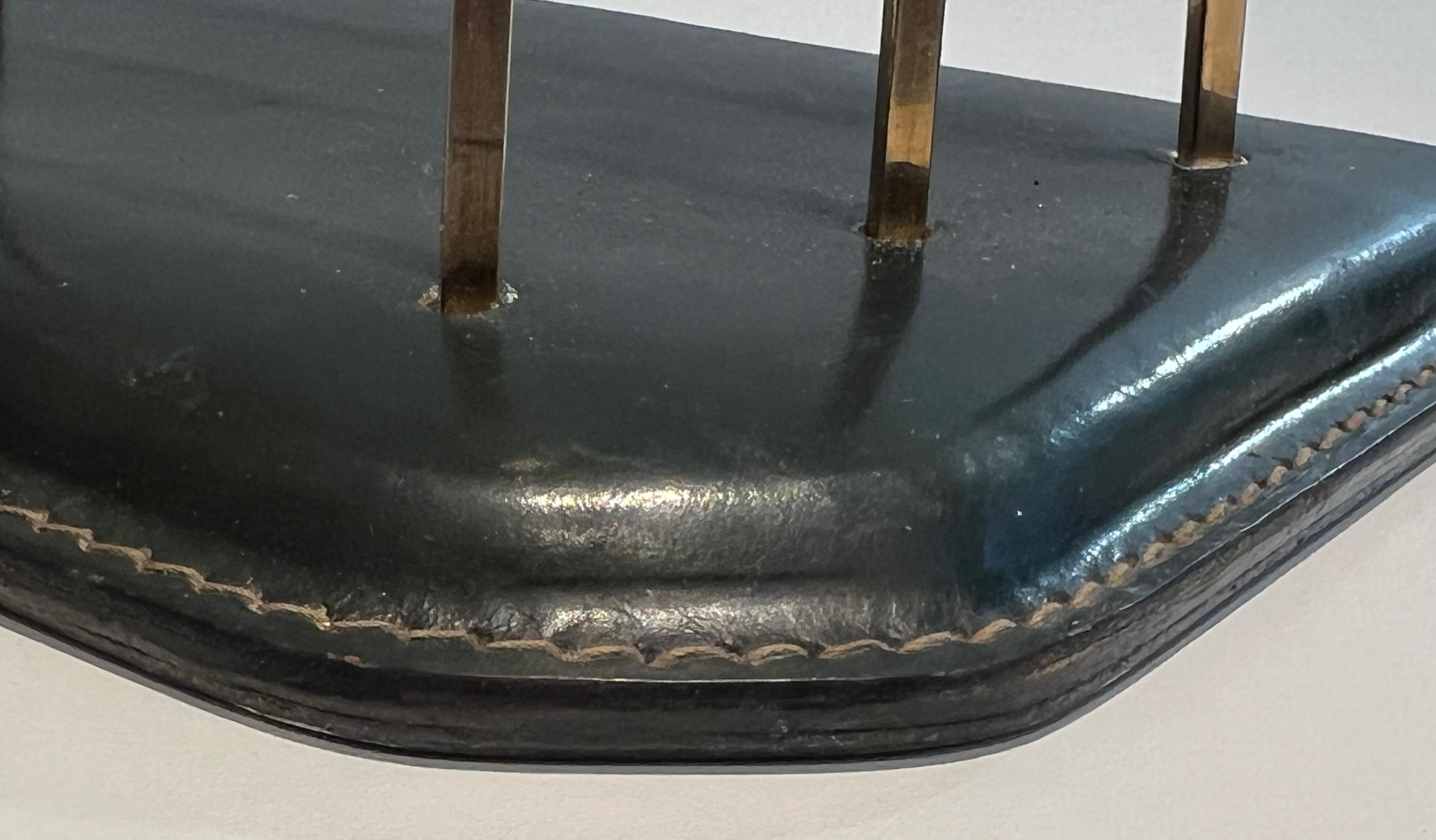 Cellar Gesteppte Leder Aktentasche. Französisches Werk im Stil von Jacques Adnet im Angebot 5