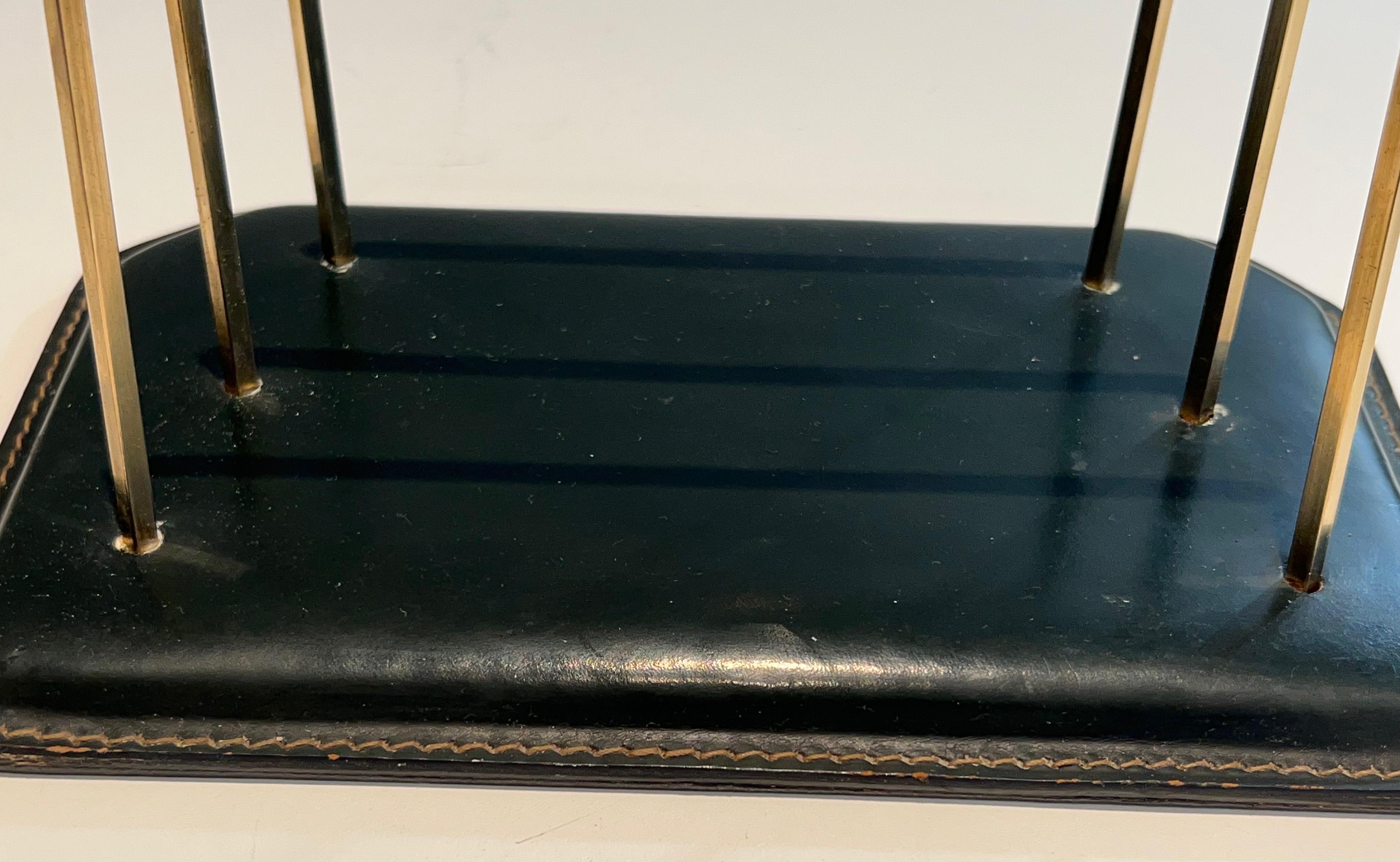 Cellar Gesteppte Leder Aktentasche. Französisches Werk im Stil von Jacques Adnet im Angebot 2