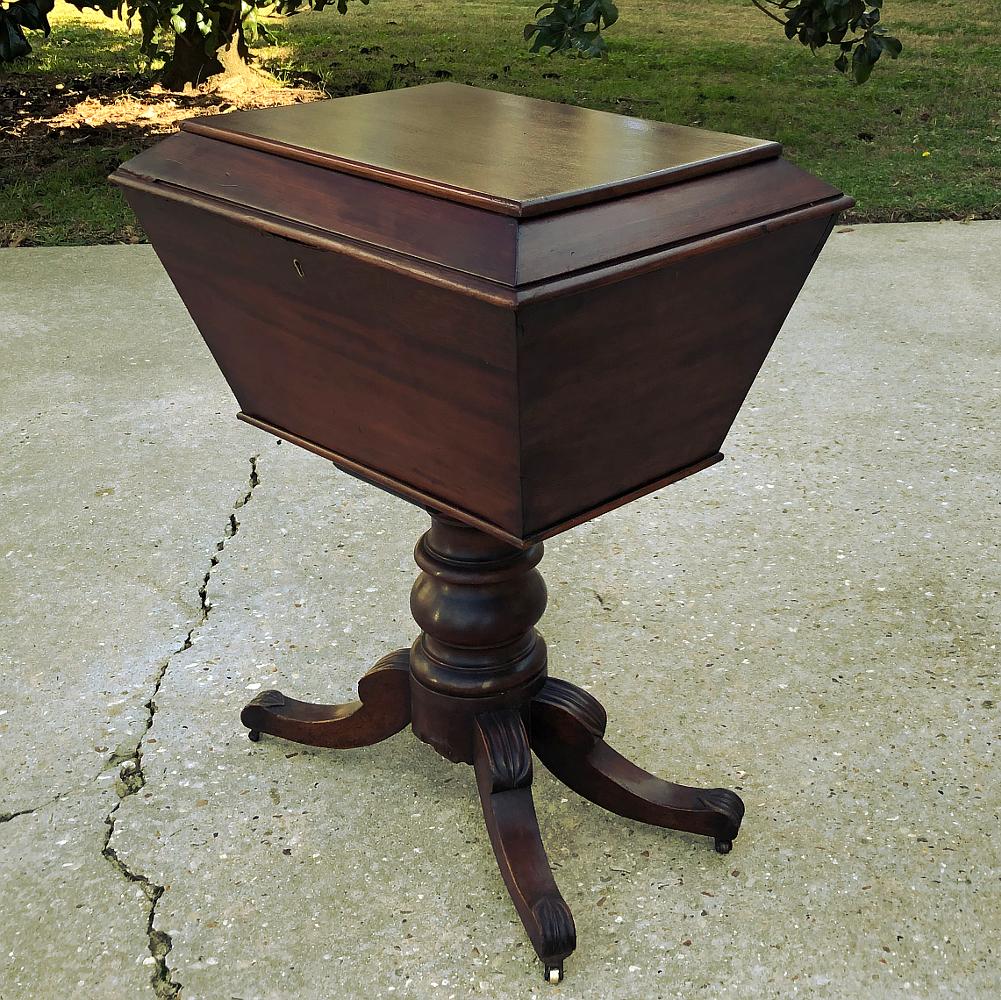 Early 19th Century Cellarette, 19th Century English Regency Period Wine Server in Mahogany For Sale