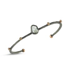 Bracciale in argento ossidato e oro 8k Celles con perle e diamanti champagne