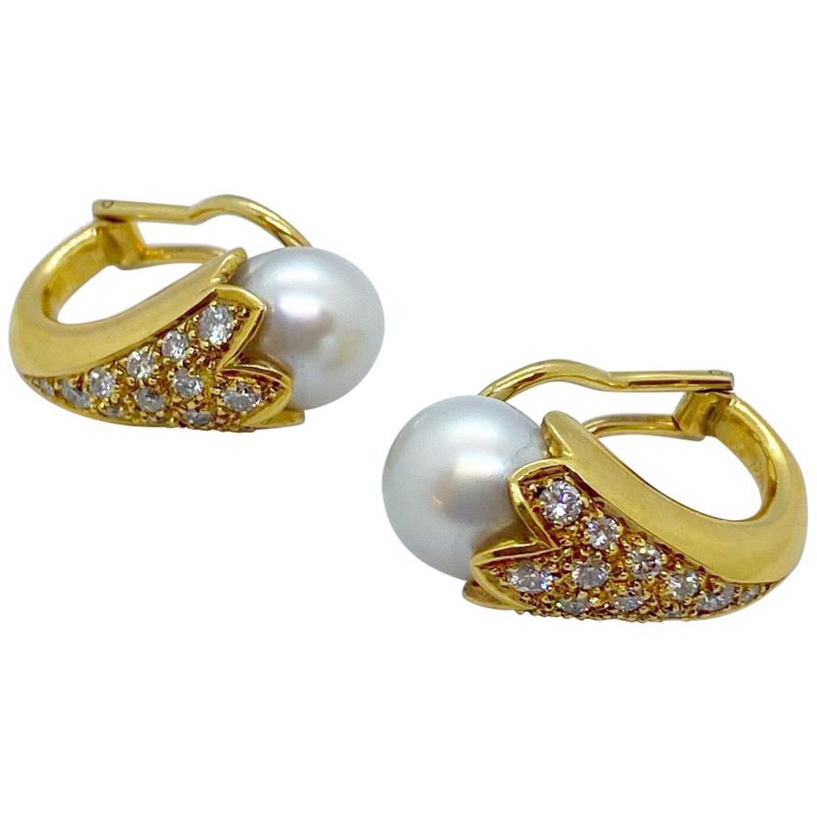 Cellini 18 Karat Gold, 1.37 Carat Diamond and South Sea Pearl "Sconce" Earrings For Sale