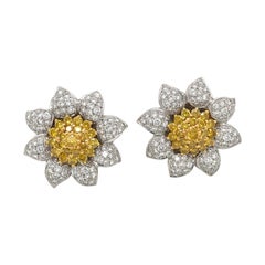 Cellini Fleur en or 18 carats avec diamant blanc de 3,3 carats et fleur de 2,32 carats. Centre en diamant jaune