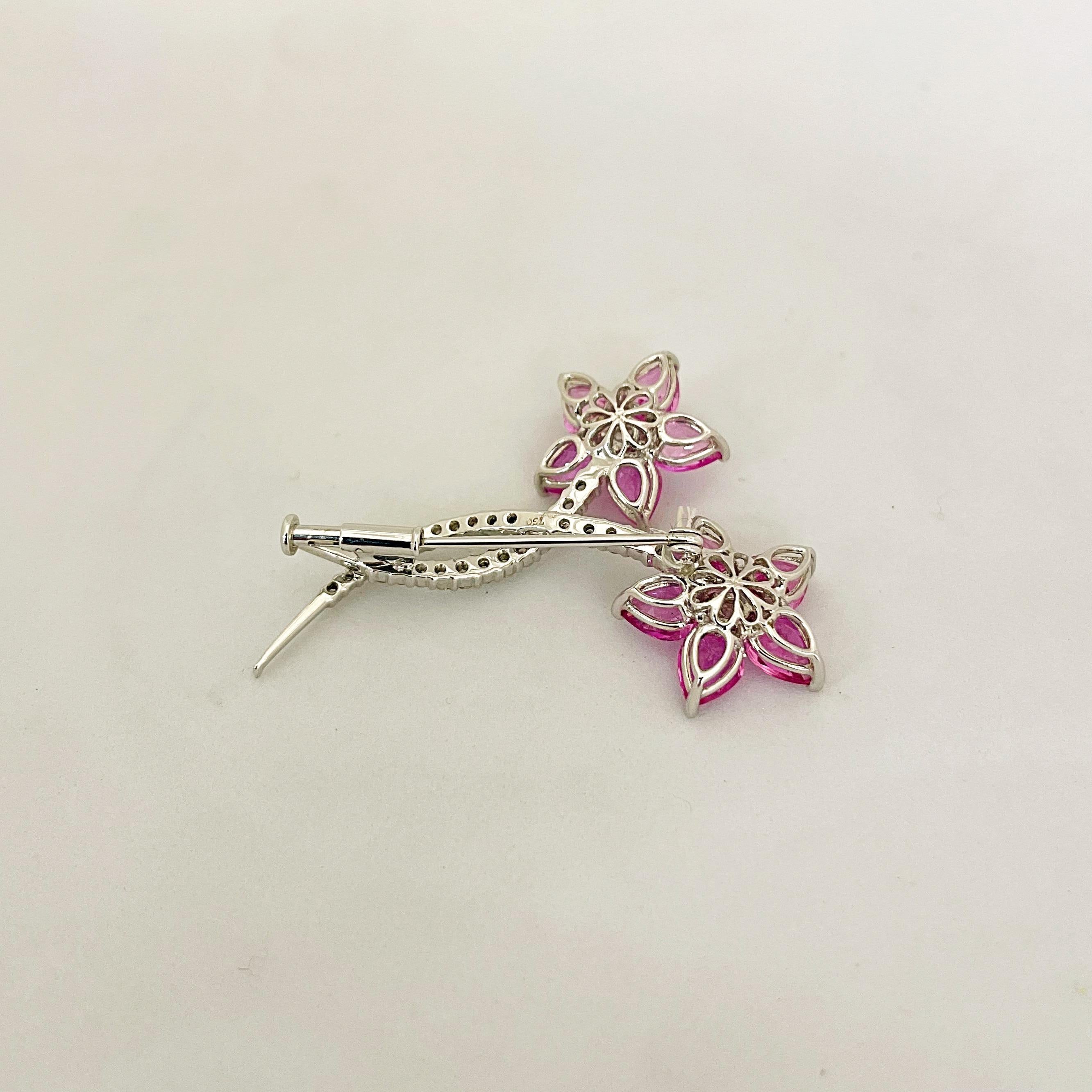 Contemporain Cellini Broche fleur en or 18 carats, saphir rose 6,26 carats et diamants 1,24 carat en vente
