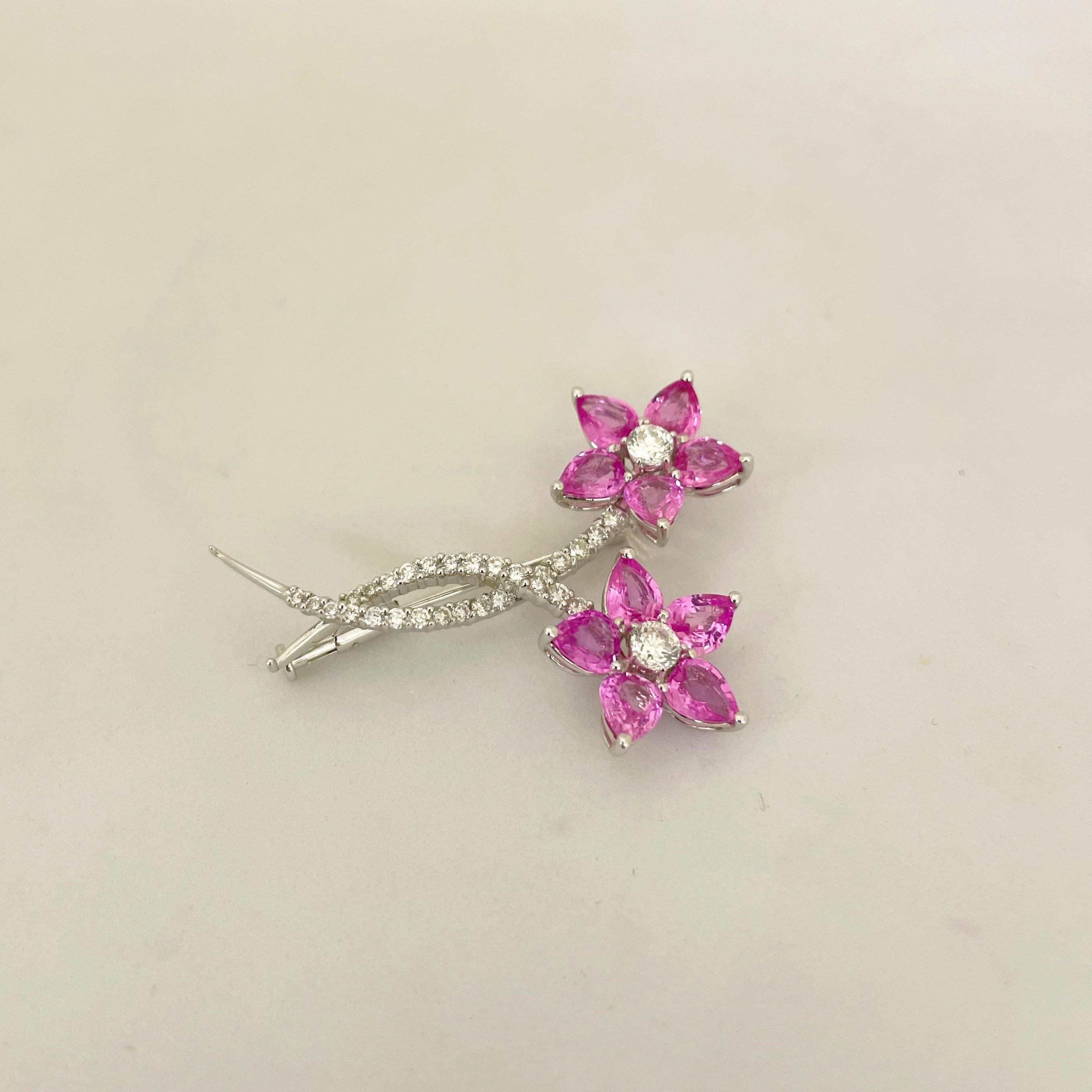 Cellini Broche fleur en or 18 carats, saphir rose 6,26 carats et diamants 1,24 carat Neuf - En vente à New York, NY