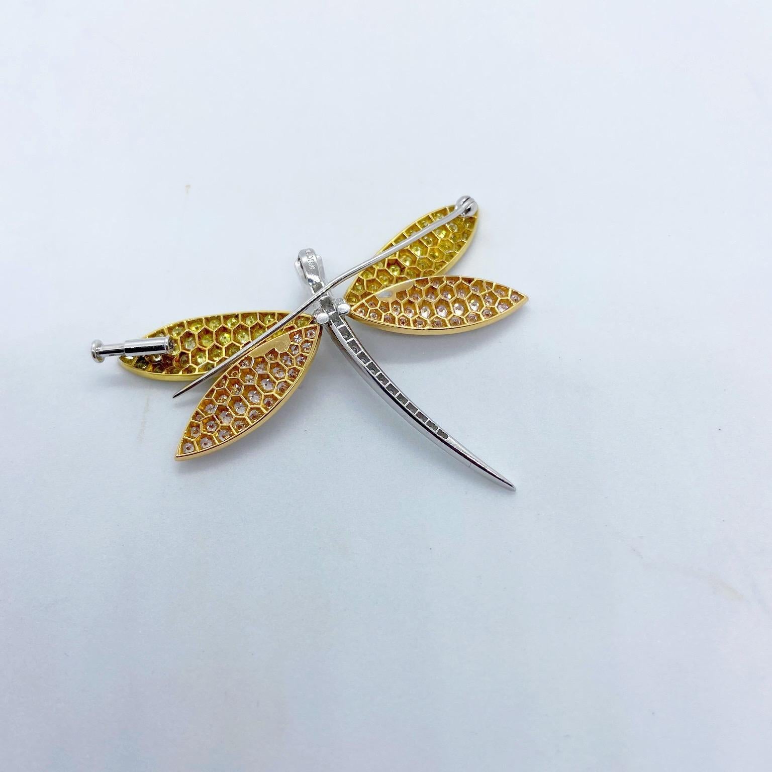 Cellini 18KT Gold Dragonfly Brooch with Natural Pink, Yellow and White Diamonds In New Condition In New York, NY