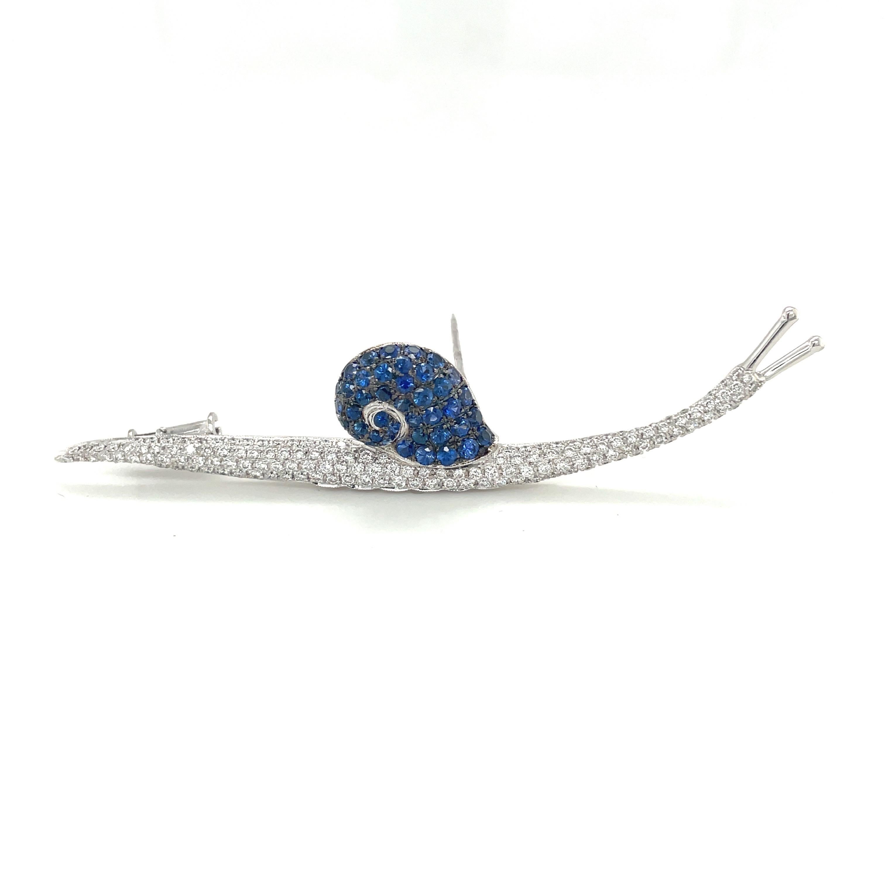 Cellini 18kt White Gold 2.50ct Blue Sapphire & 1.80ct Diamond Snail Brooch In New Condition For Sale In New York, NY