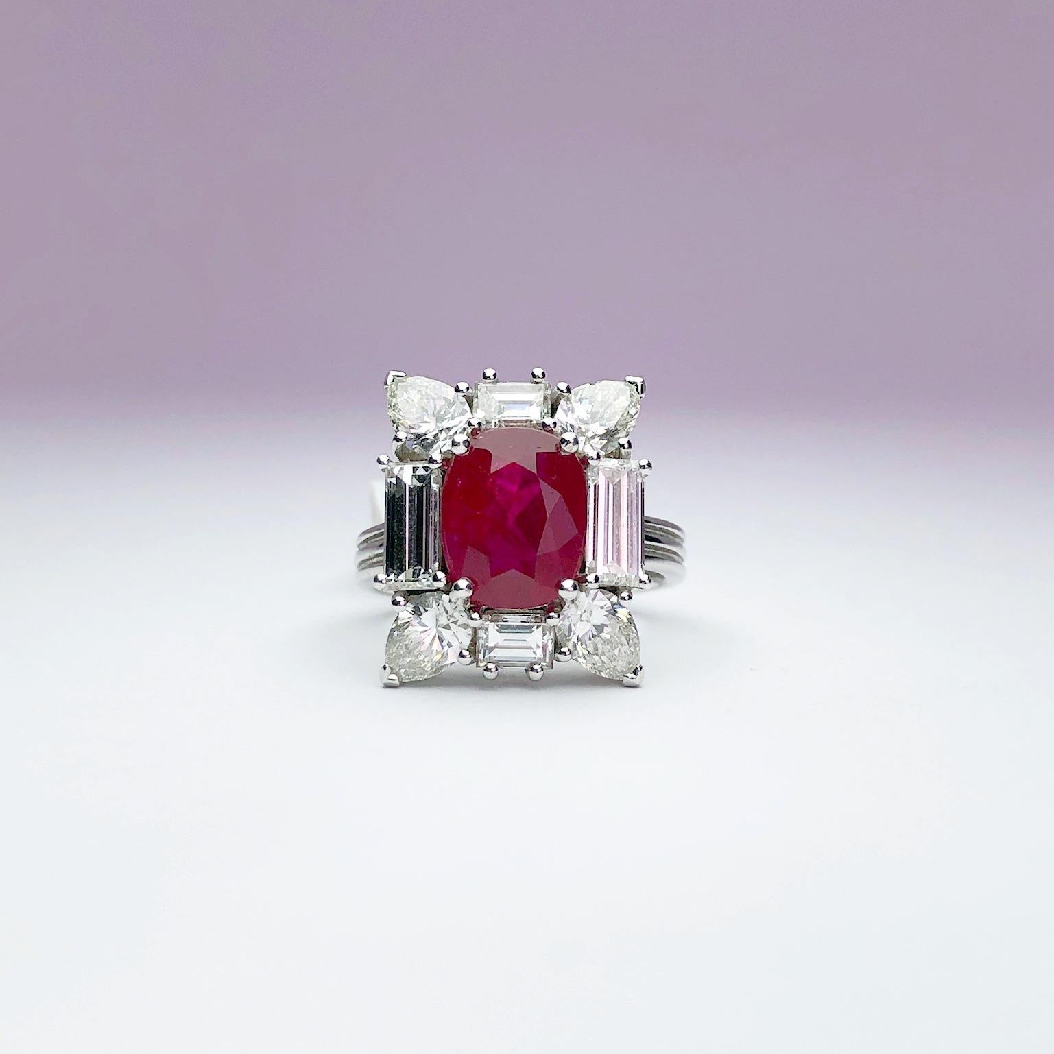 Cellini 18 Karat Gold 2.88 Carat Burmese Ruby Ring with 2.88 Carat Diamonds For Sale 2