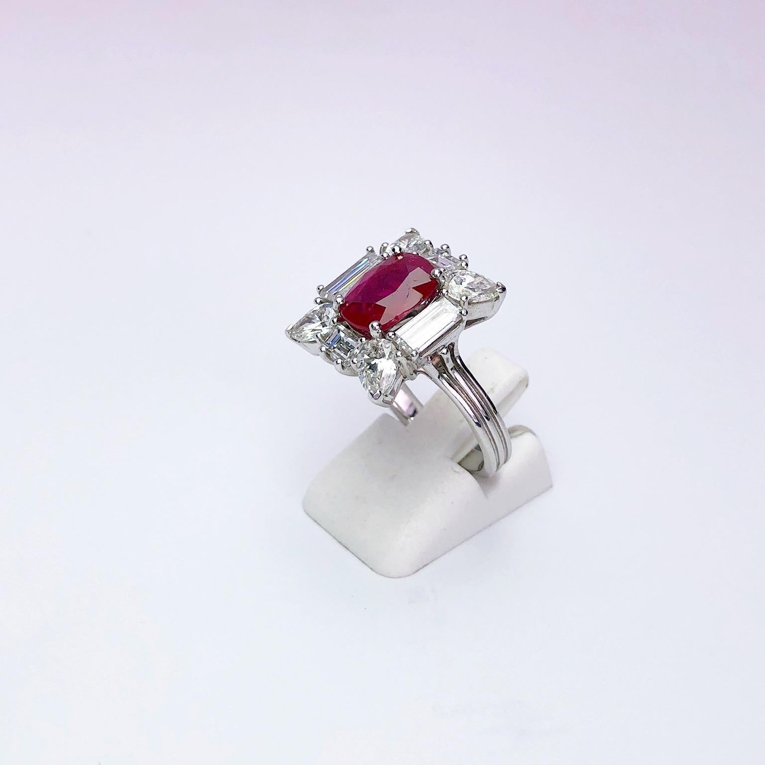 Oval Cut Cellini 18 Karat Gold 2.88 Carat Burmese Ruby Ring with 2.88 Carat Diamonds For Sale