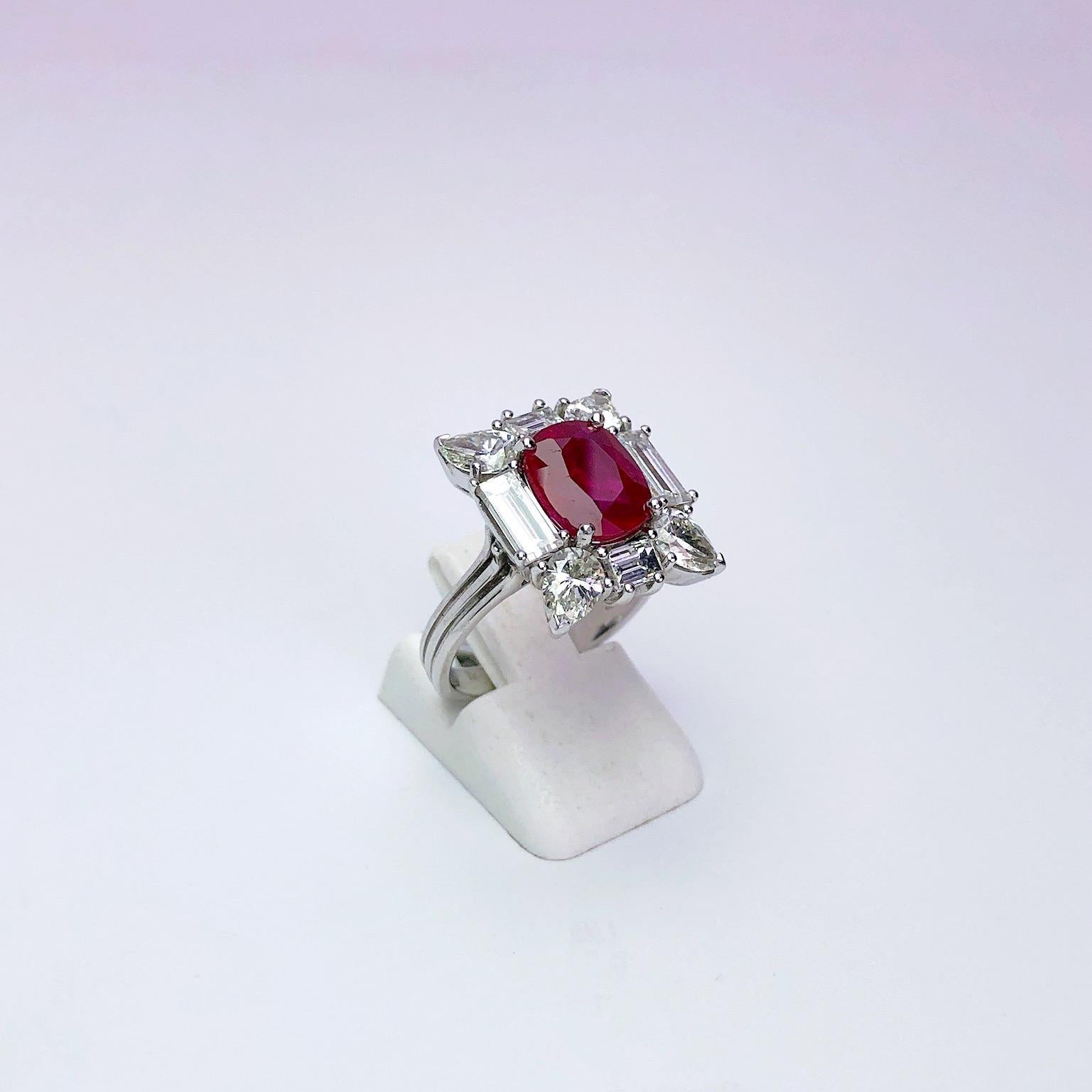 Cellini 18 Karat Gold 2.88 Carat Burmese Ruby Ring with 2.88 Carat Diamonds In New Condition For Sale In New York, NY