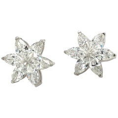 Cellini Clous d'oreilles en or blanc 18 carats avec fleur en forme de marquise et diamants de 3,15 carats