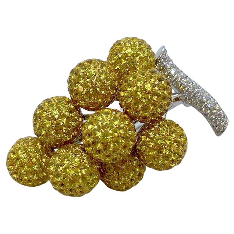 Cellini 18 Karat Gold, 37.75 Carat Yellow Sapphire and Diamond Grape Brooch