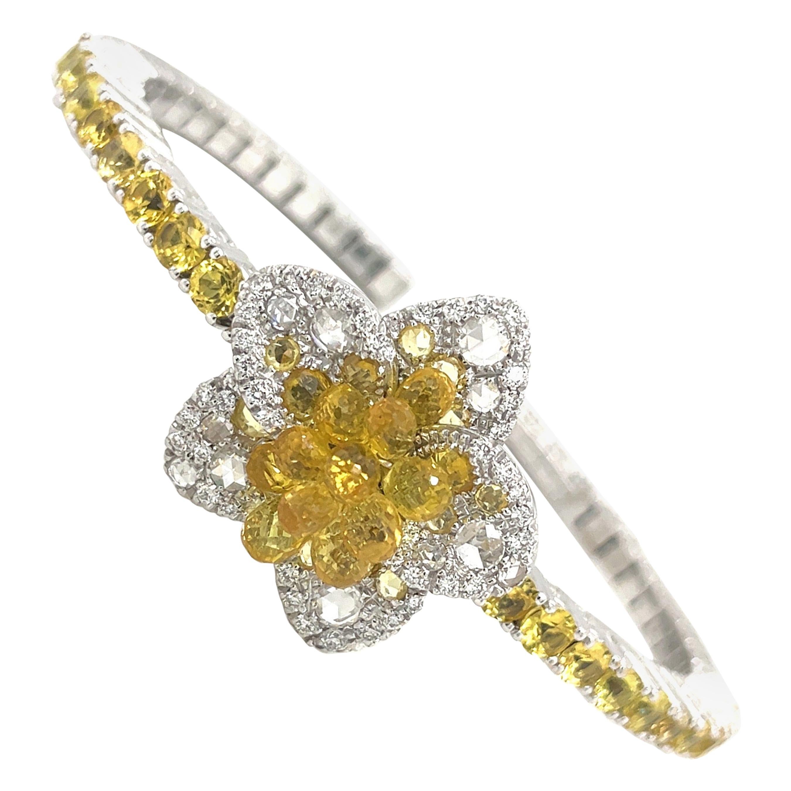 Cellini Or blanc 18 carats 9,21 carats Saphir jaune 0,87 carat Bracelet fleurs en diamants
