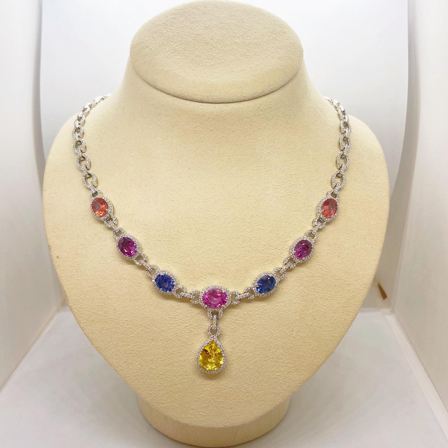 Collana Cellini in oro 18 carati con diamanti e zaffiri multicolori da 13,38 carati in vendita 3