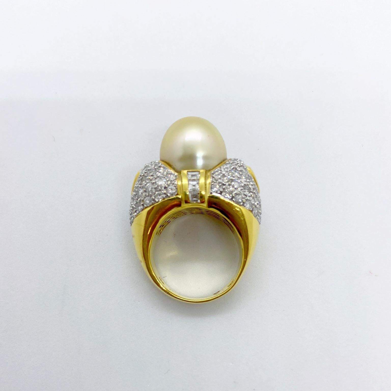 Trillion Cut Cellini 18 Karat Yellow Gold, 3.60 Carat Diamond and South Sea Golden Pearl Ring For Sale