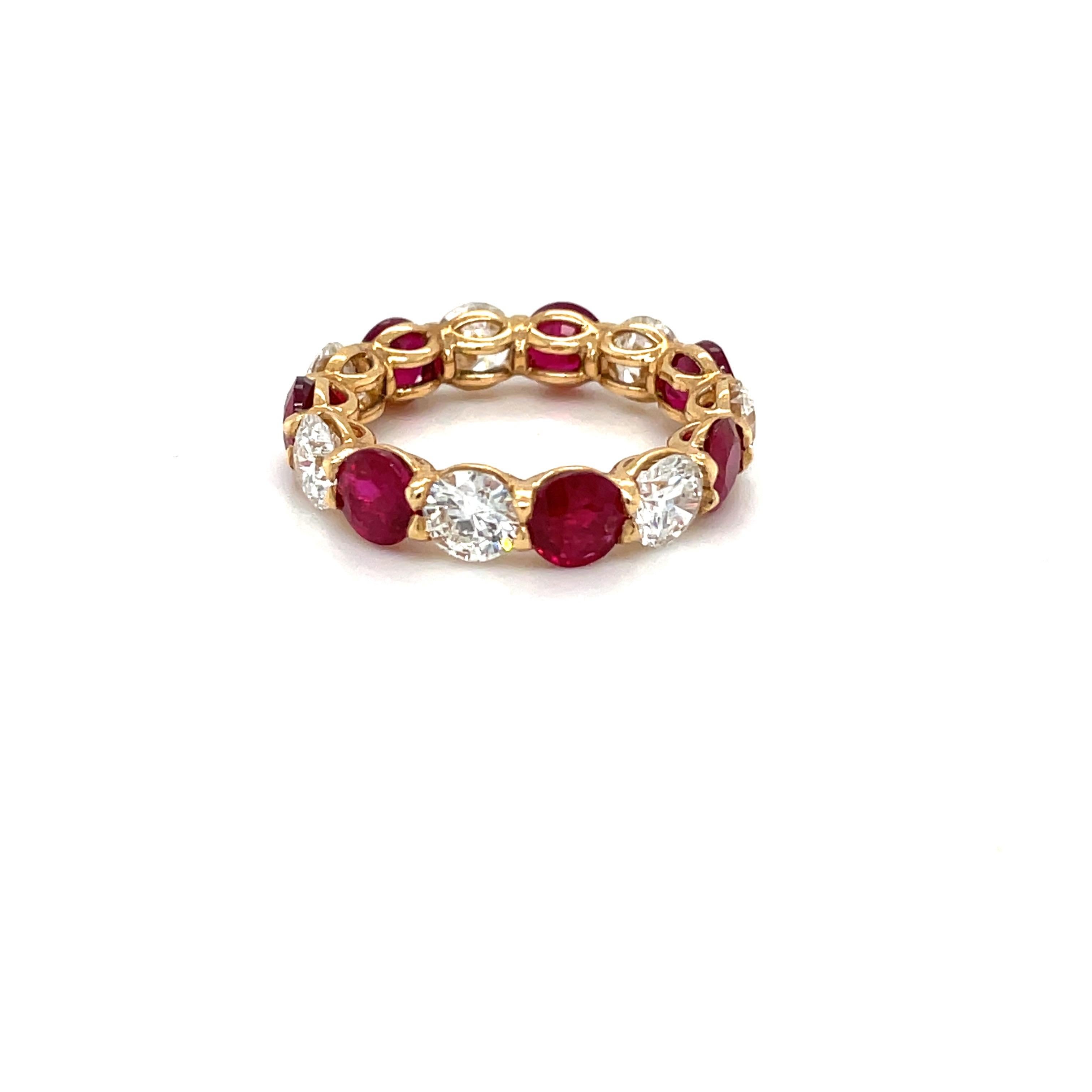 Round rubies and diamonds alternate in a Cellini handmade, shared-prong setting in 18-karat yellow gold.
Custom sizes and weights available. We also offer the same rings in emerald and blue sapphire. They look great stacked or alone.
7 Diamonds =