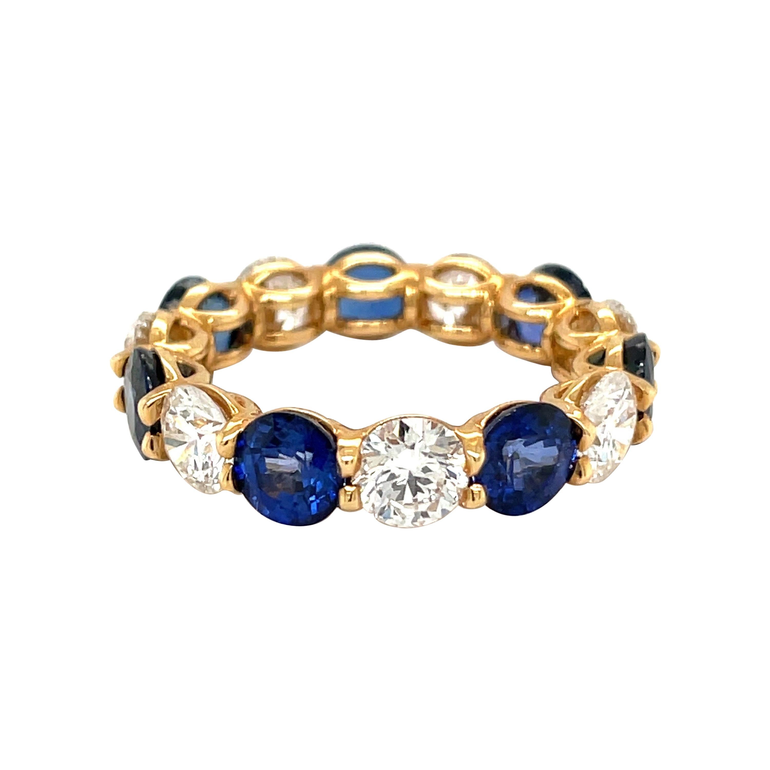 Cellini, bague à anneau d'éternité en or jaune 18 carats avec saphirs de 4,67 carats et diamants de 3,15 carats