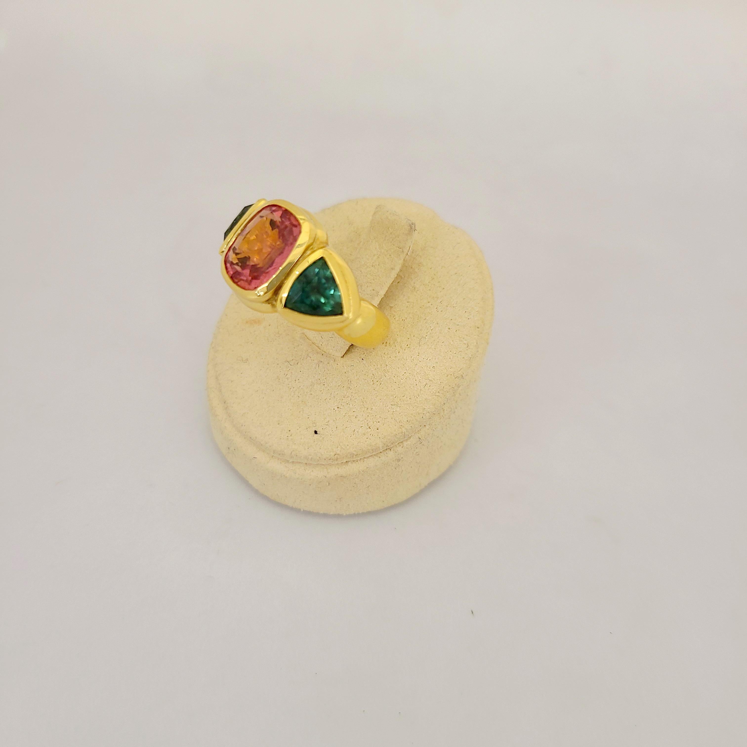 Cellini 18 Karat Yellow Gold 6.63 Carat Rubellite and Green Tourmaline Ring In New Condition For Sale In New York, NY
