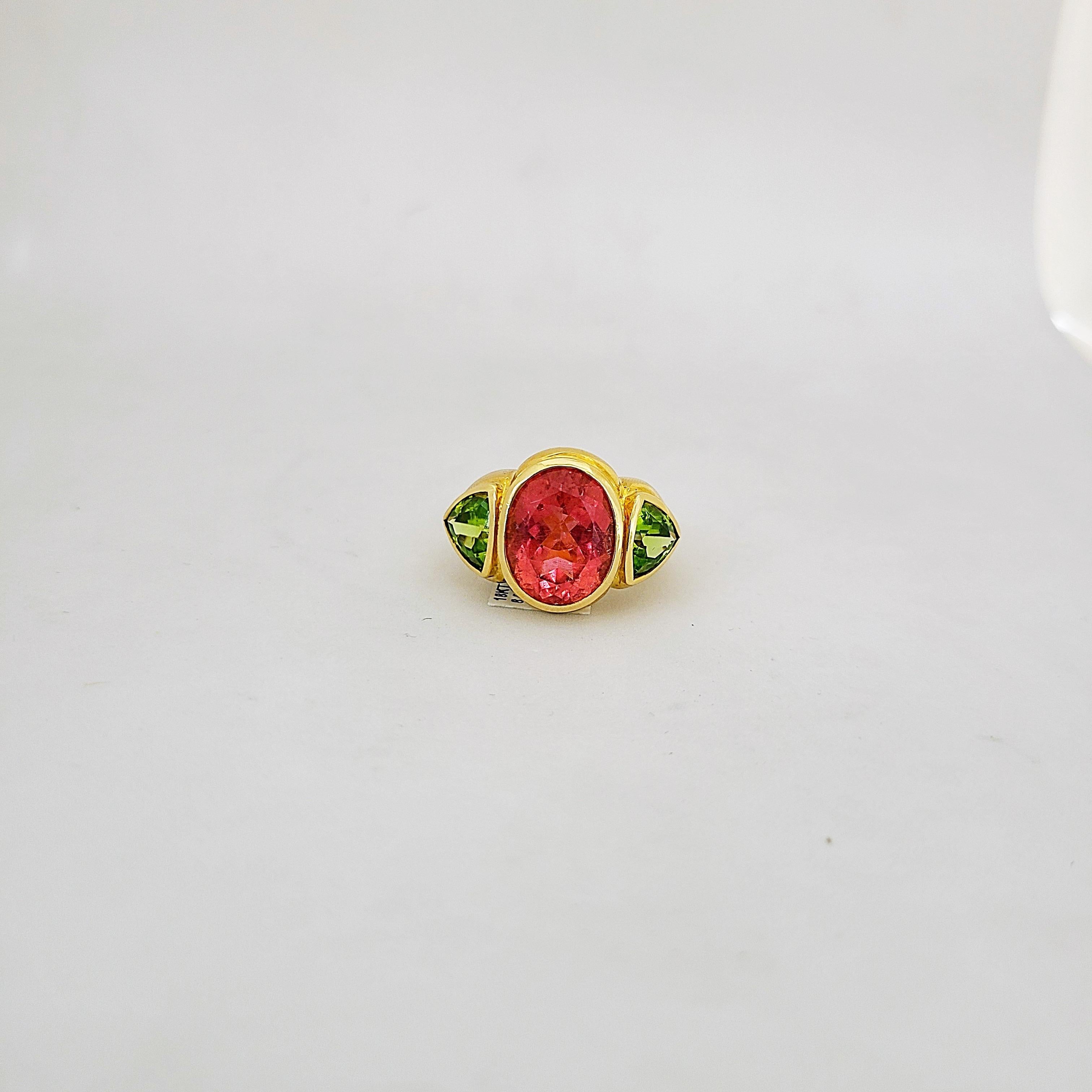 Cellini, bague en or jaune 18 carats avec rubellite de 8,05 carats et péridot de 3,46 carats en vente 2