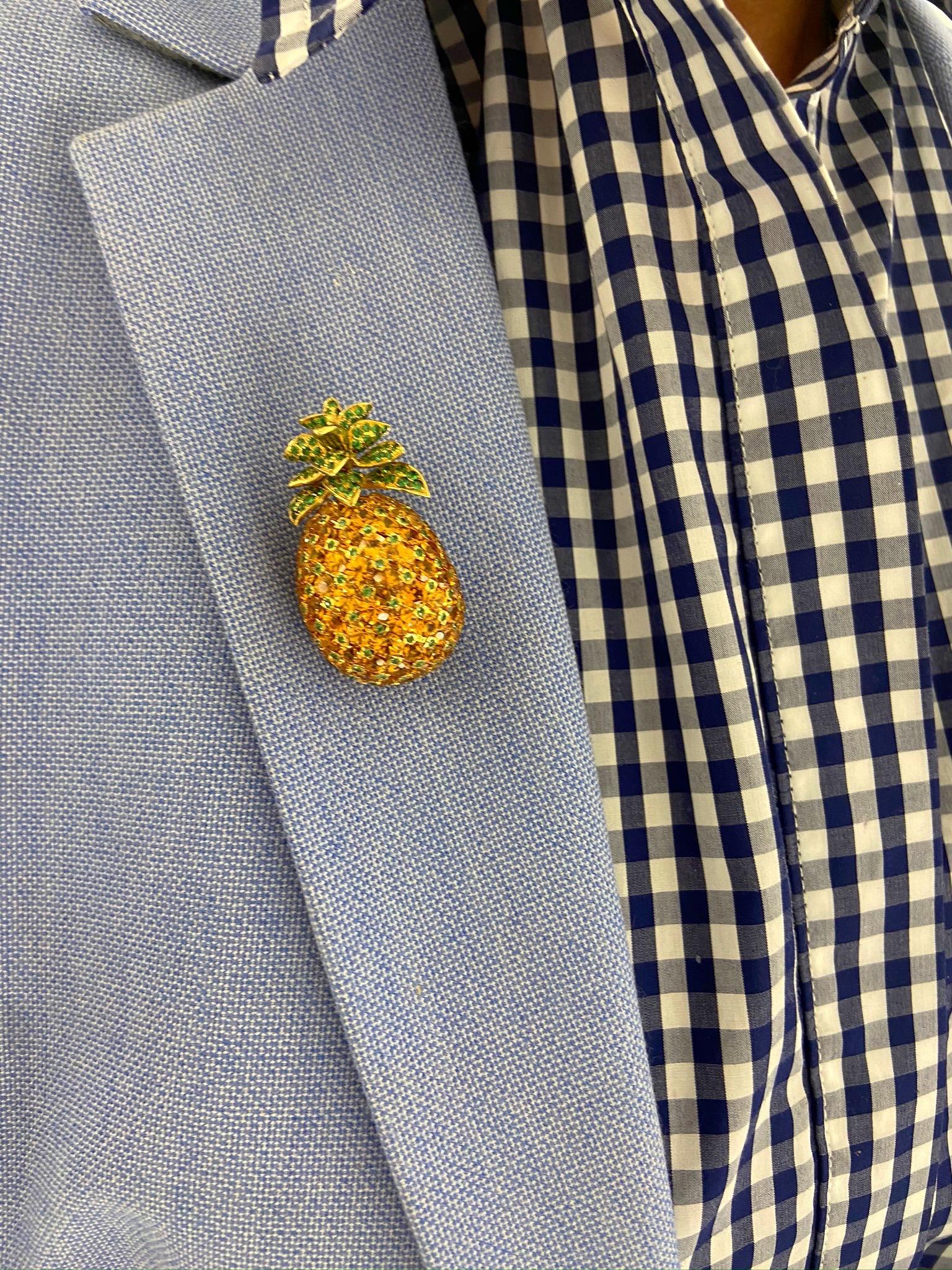 Cellini 18KT YG Pineapple Brooch with 21.75 Carat Orange Garnets and Tsavorites In New Condition In New York, NY