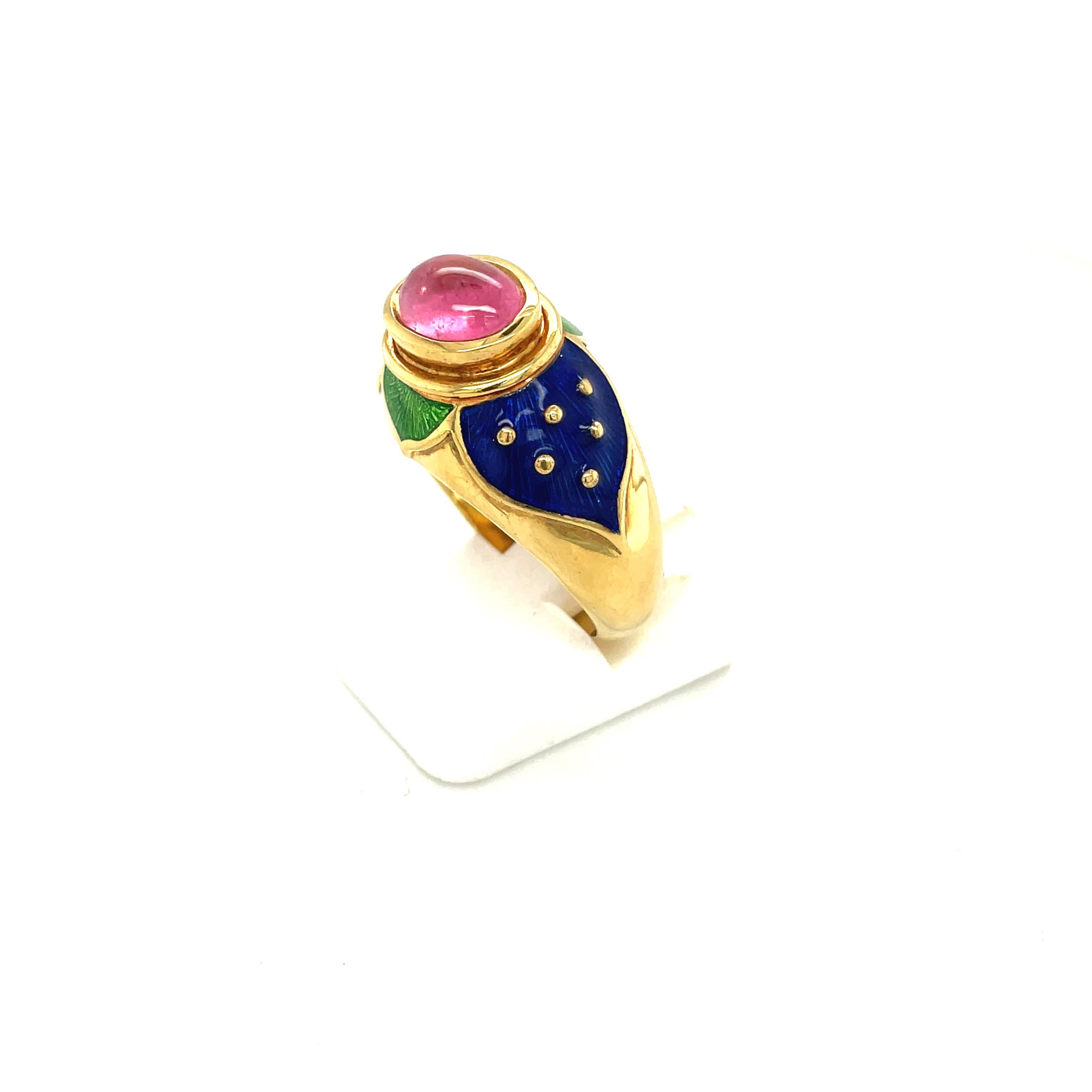 Cellini 18KT YG Ring mit rosa Turmalin im Cabochon-Schliff in der Mitte und blauer & grüner Emaille im Zustand „Neu“ im Angebot in New York, NY