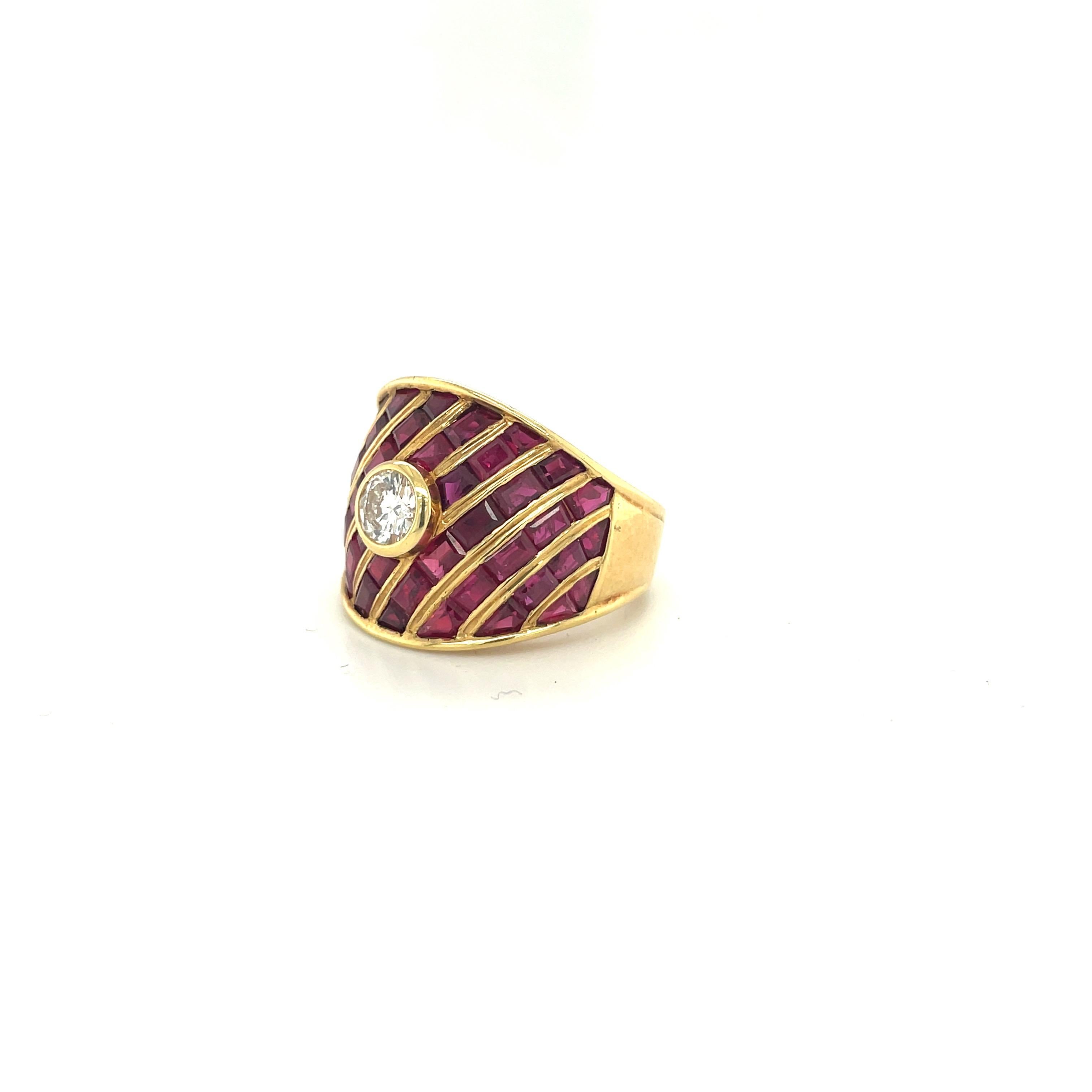 Cellini Ring mit 6,27 Karat Baguette- und Kaliber-Rubin mit Diamant in der Lünette (Baguetteschliff) im Angebot