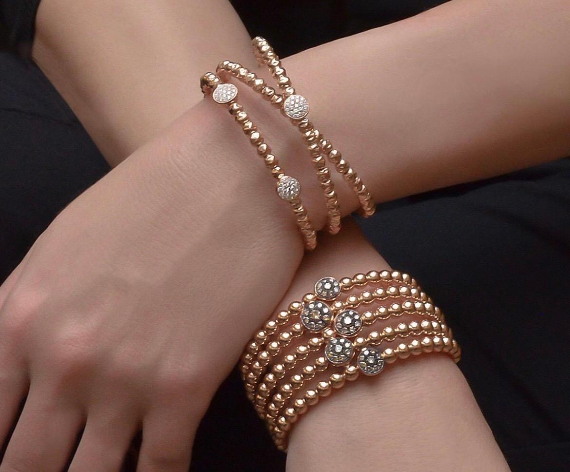 Cellini, or rose 18 carats à cinq rangées de perles, 2,19 carats Bracelet manchette diamants Unisexe en vente