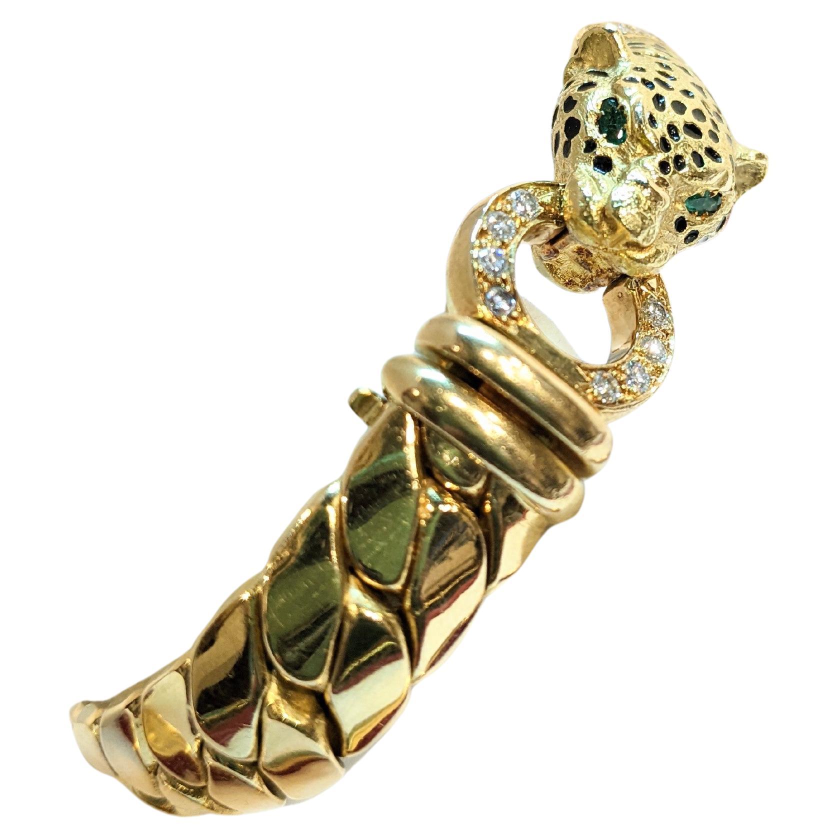 Contemporary Cellini France 90´s Yellow Gold, diamonds, emerald and enamel panthere bracelet For Sale