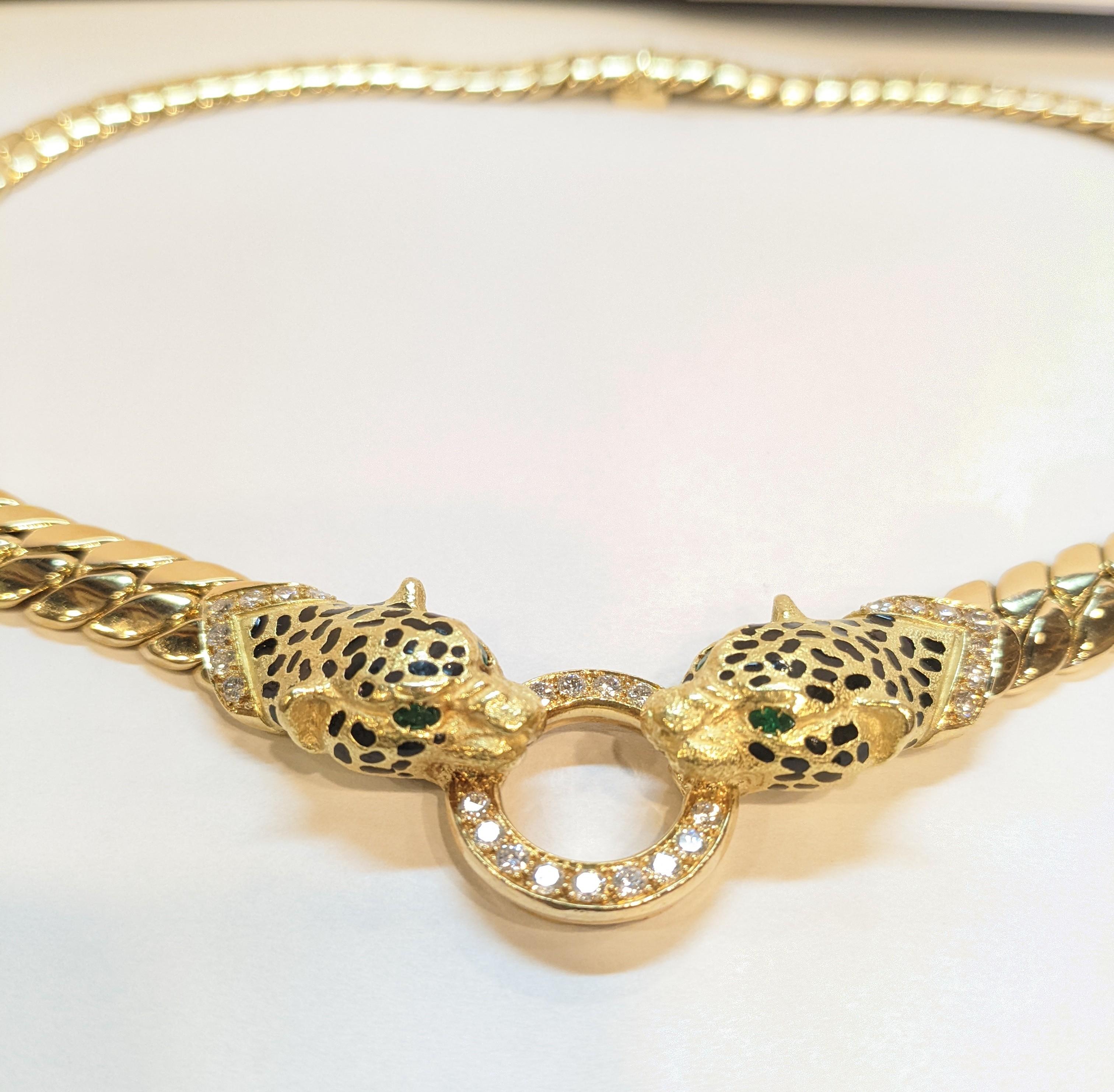 Taglio smeraldo Cellini France 90´s Oro giallo 18k, diamanti, smeraldo e  collana panthere in vendita