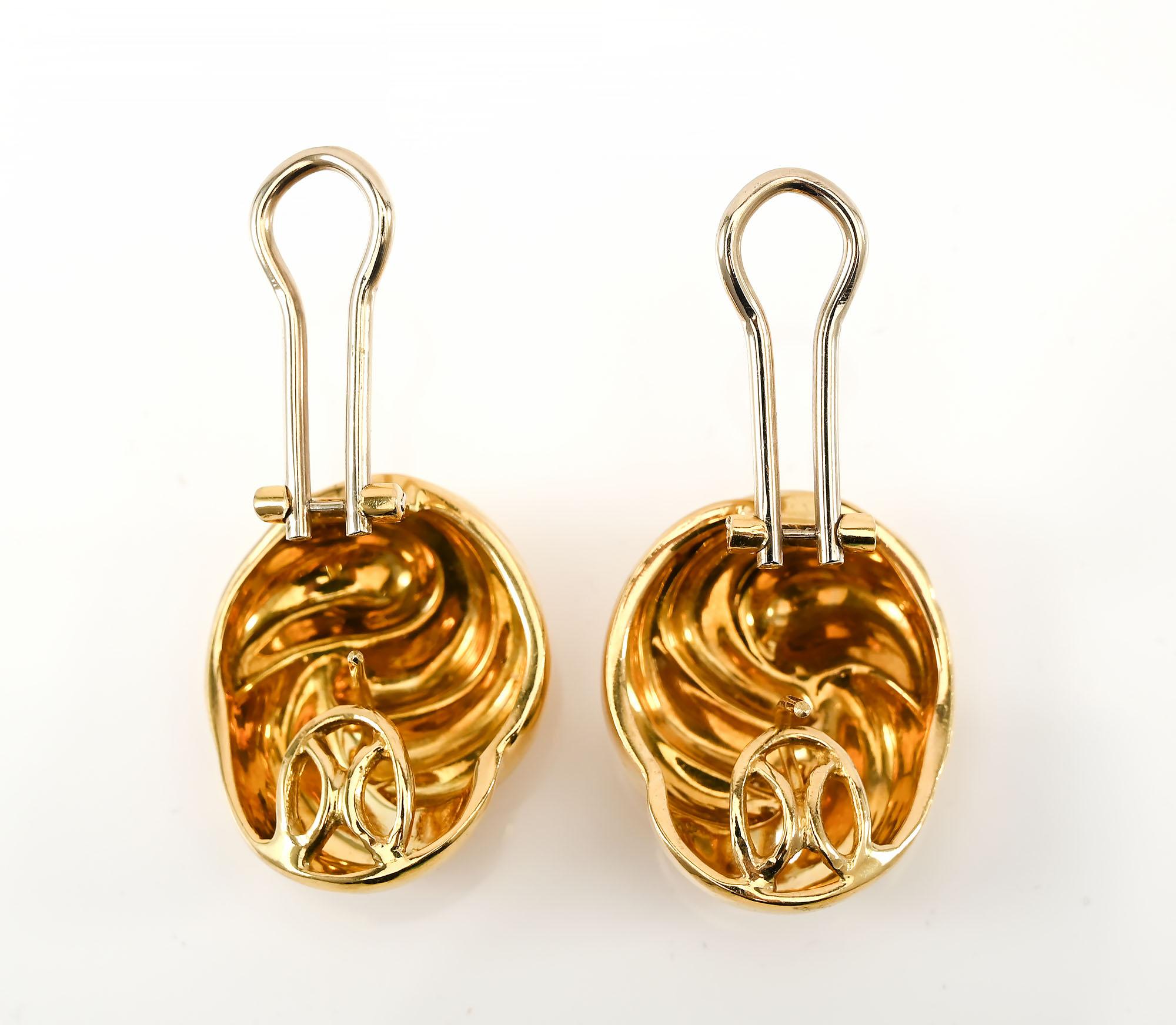 Modern Cellini Gold Swirl Earrings For Sale