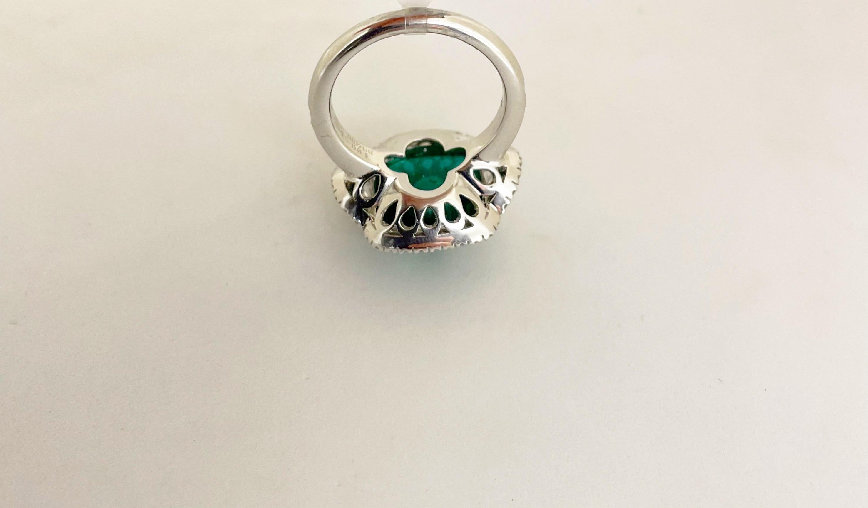 10.58 Carat Sugarloaf Cabochon Emerald and Diamond Ring For Sale 1