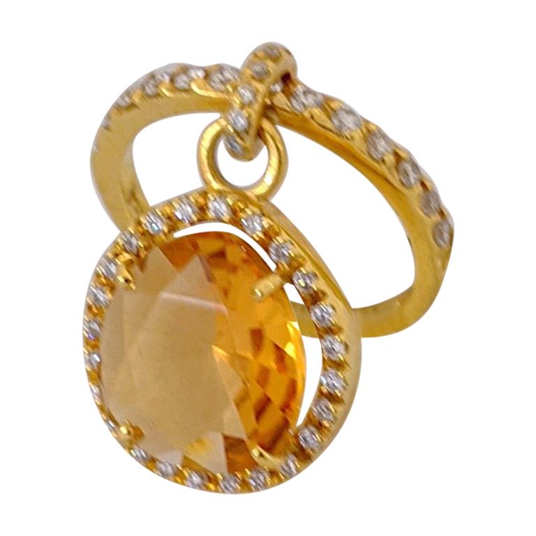 Cellini Jewelers 18 Karat Gold Ring with Diamonds and .90ct Pear Shaped Citrine For Sale