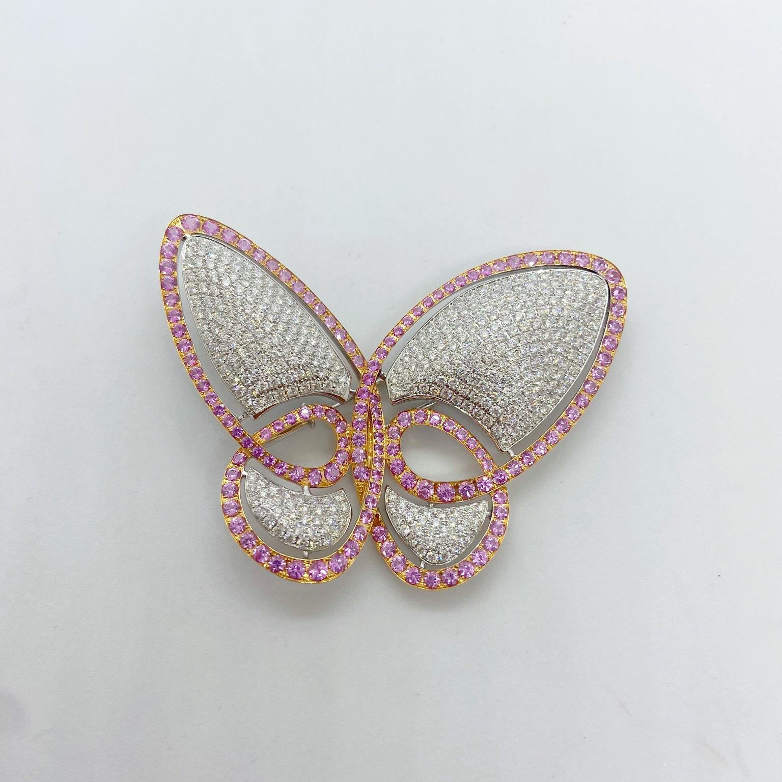 Contemporain Broche papillon en or 18 carats WG, diamants de 4,20 carats et saphirs roses de 4,80 carats en vente