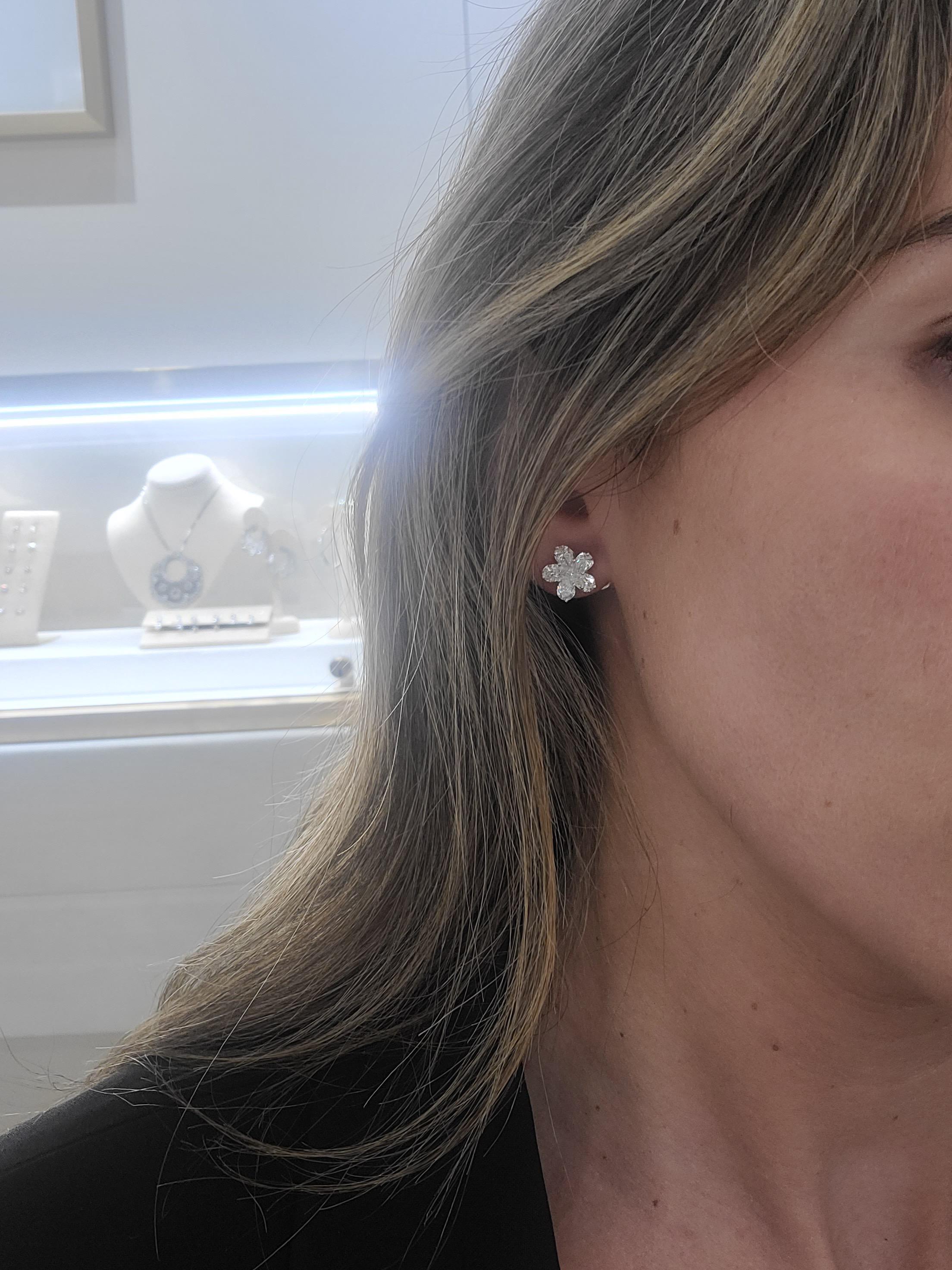 18kt White Gold 2.42ct Pear Shaped Diamond Flower Stud Earrings For Sale 4