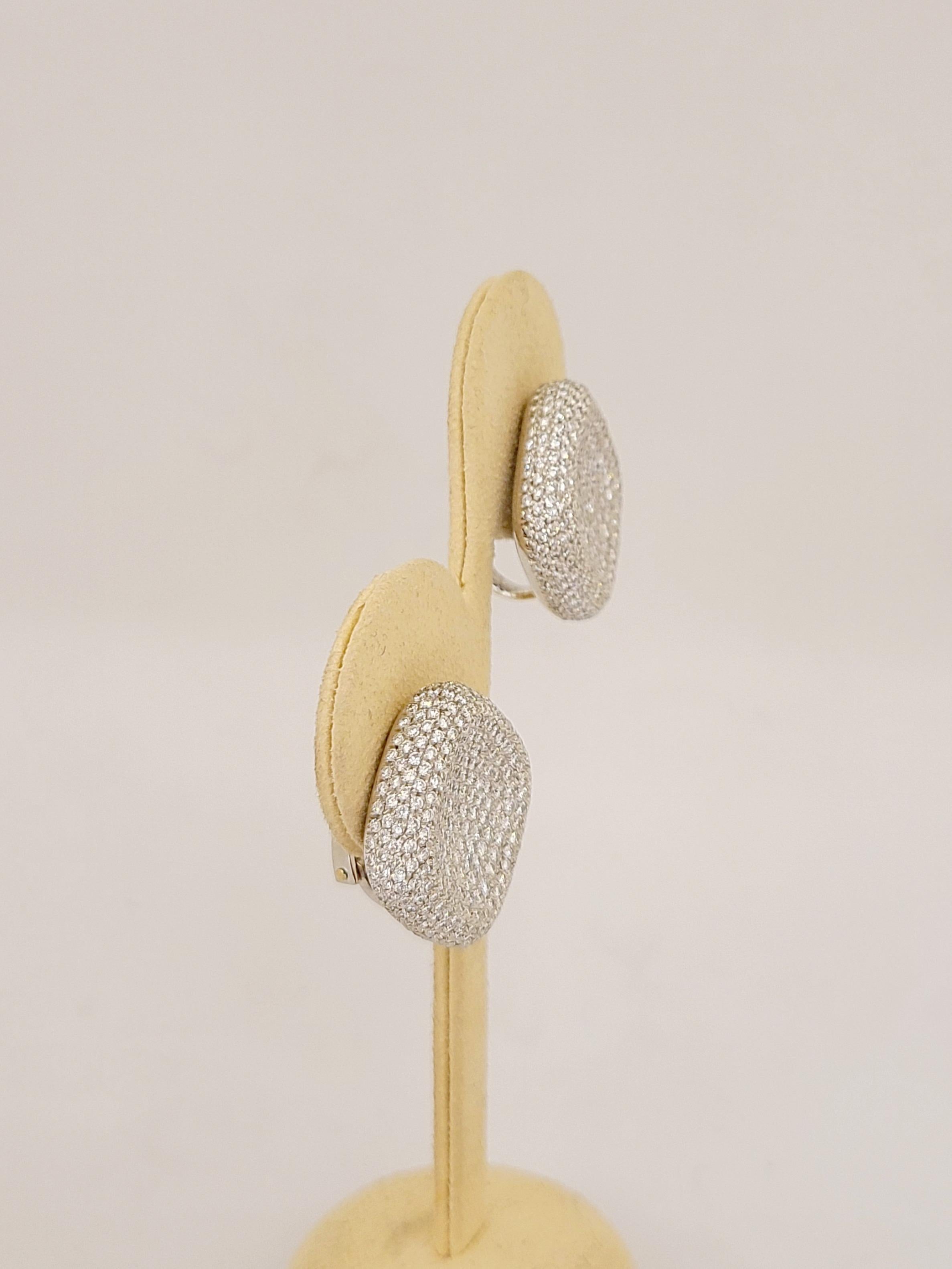 Women's or Men's 18 Karat White Gold, 6.10 Carat Diamond Concave Cushion Shape Earrings For Sale
