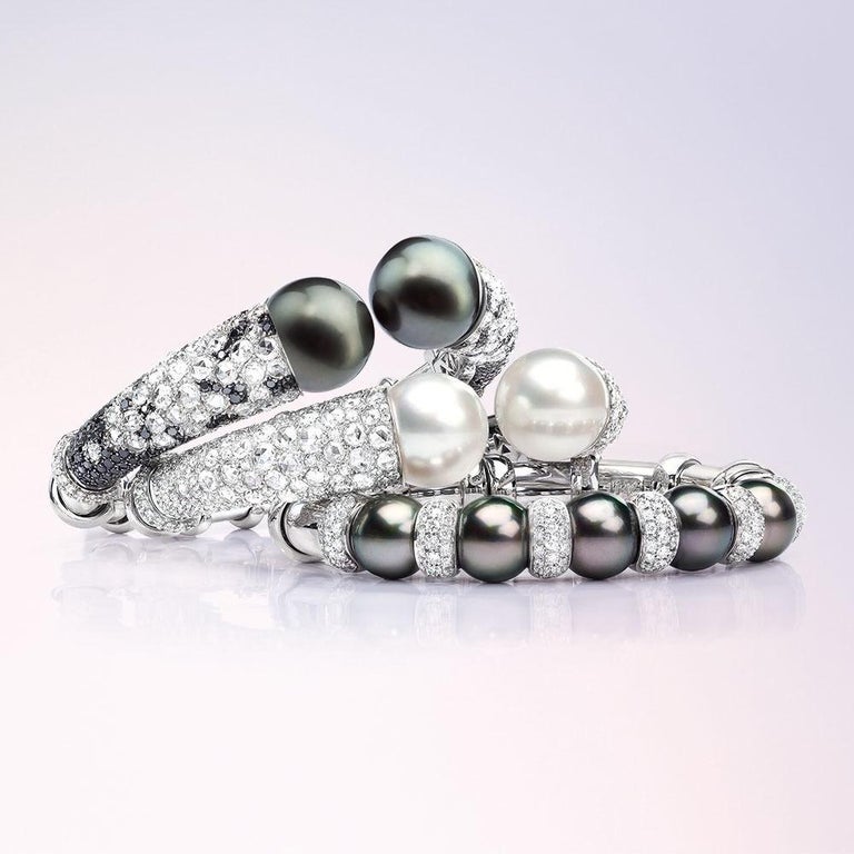 18 Karat White Gold Tahitian Pearl Bangle, 2 Carat Diamond Rondelles ...